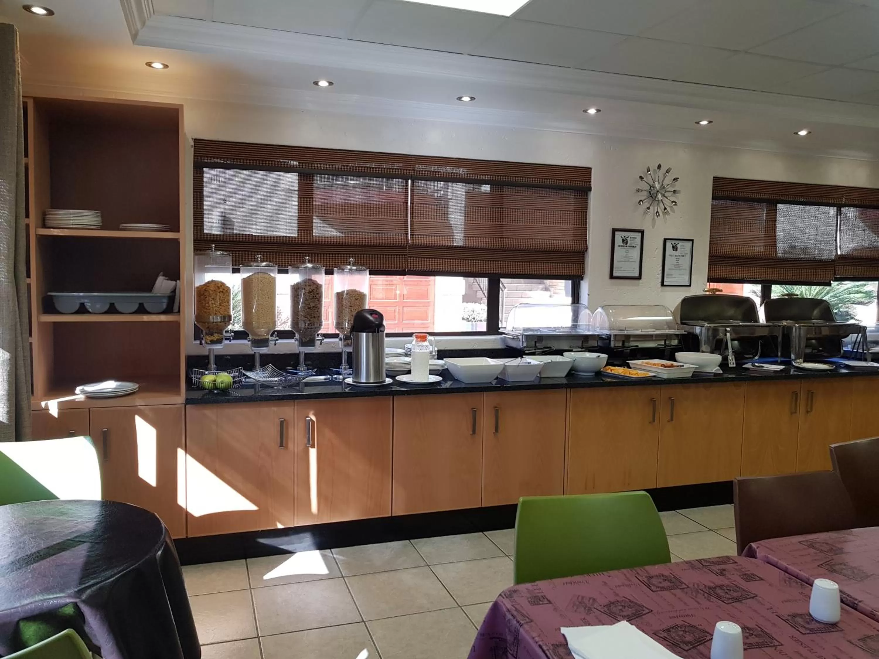 English/Irish breakfast in Europrime Hotel