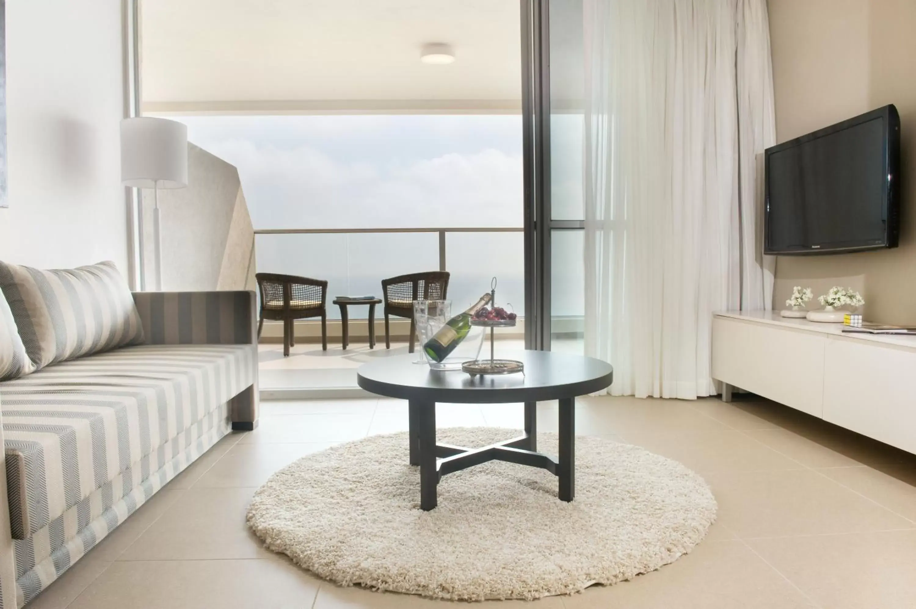 Balcony/Terrace in Ramada Hotel & Suites by Wyndham Netanya