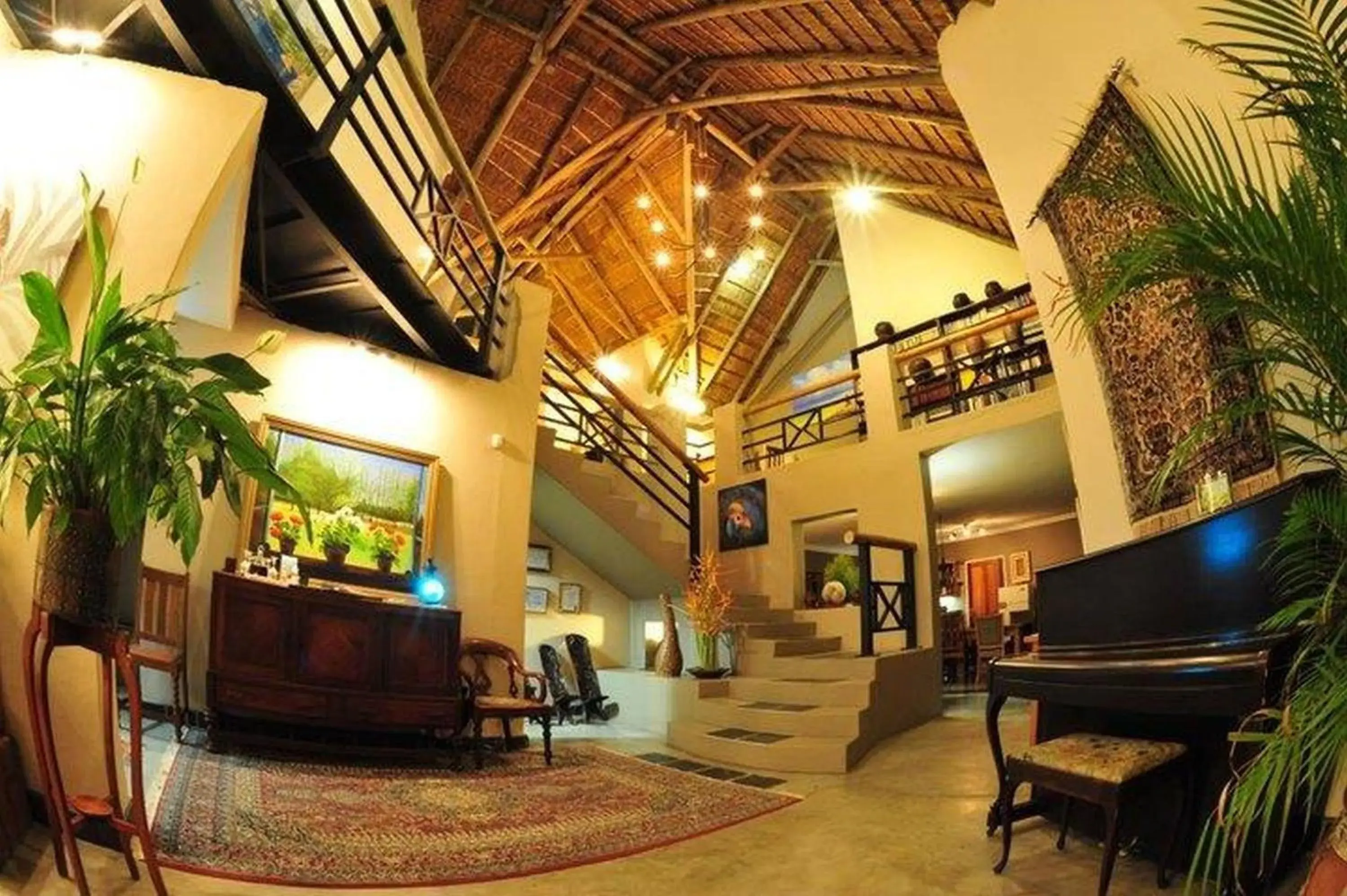 Nightclub / DJ, Lobby/Reception in Utopia in Africa Guest Villa