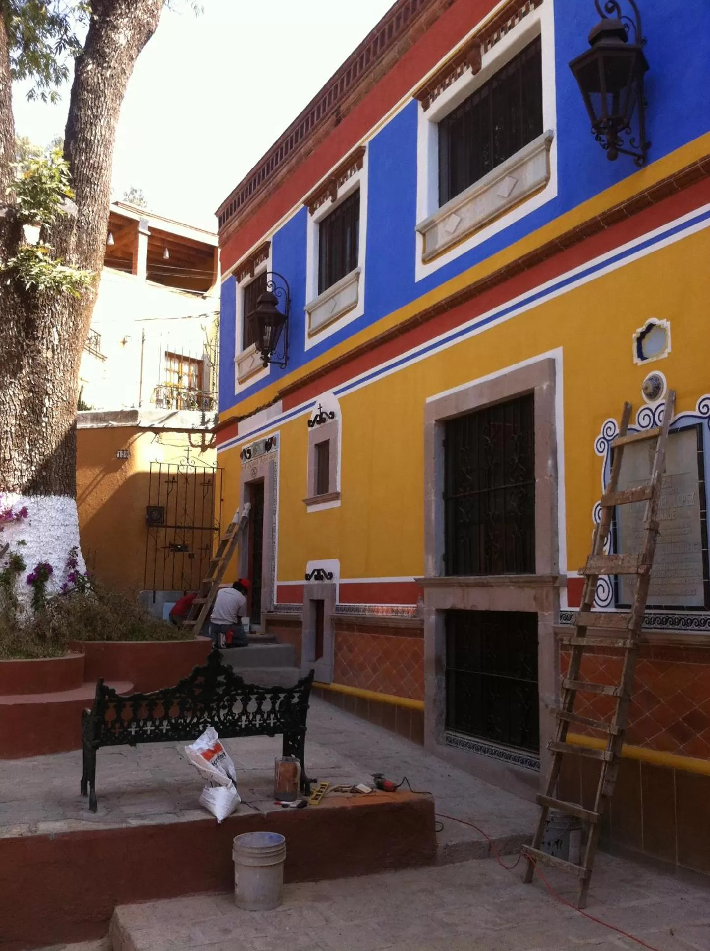 Facade/entrance in Sanbernabé tres