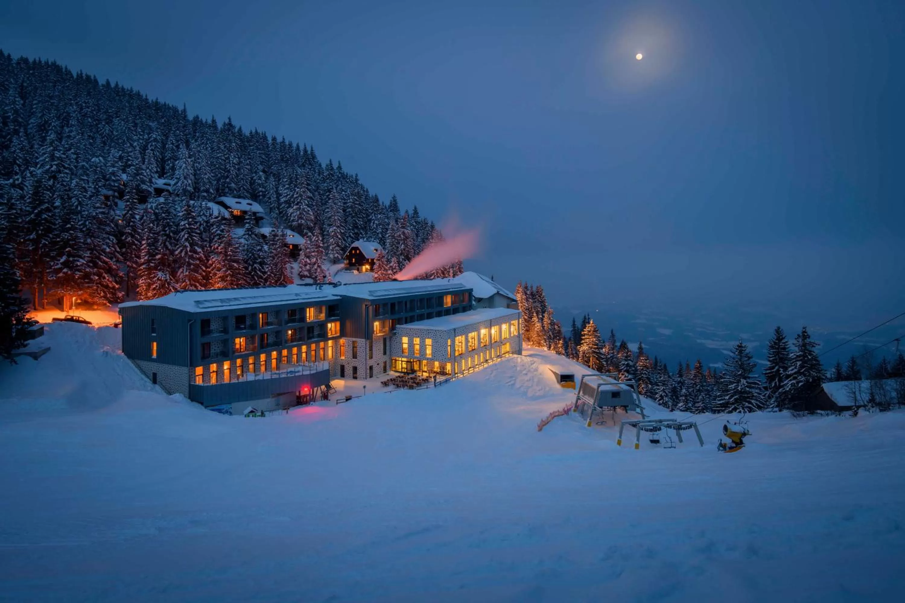 Property building in Wellness Hotel Montis