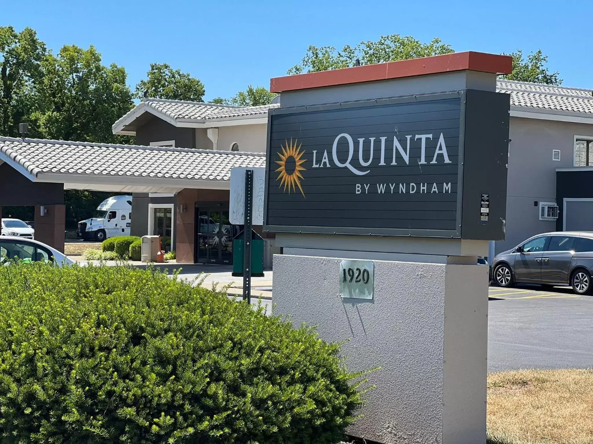 Property Building in La Quinta Inn Lexington-Horse Park