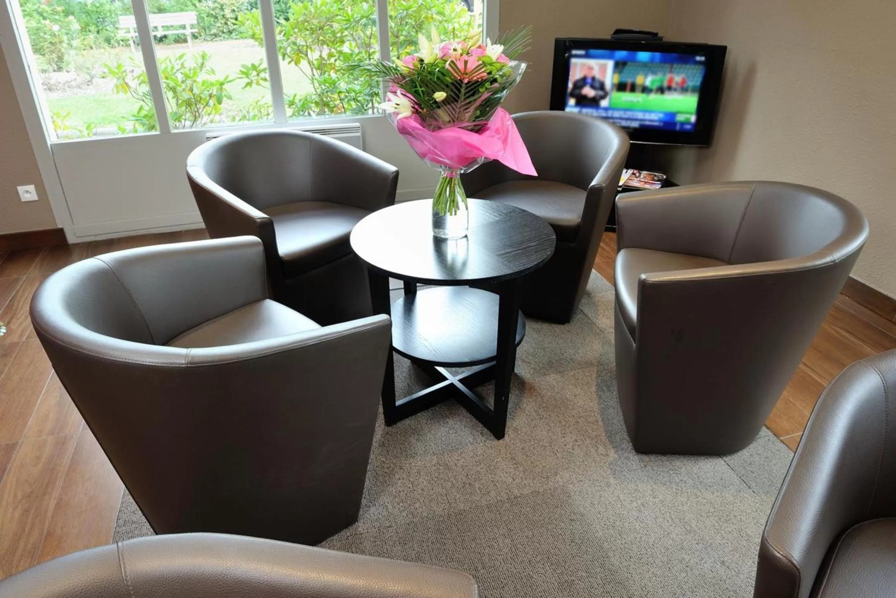 Lounge or bar in Campanile Grenoble Sud - Seyssins