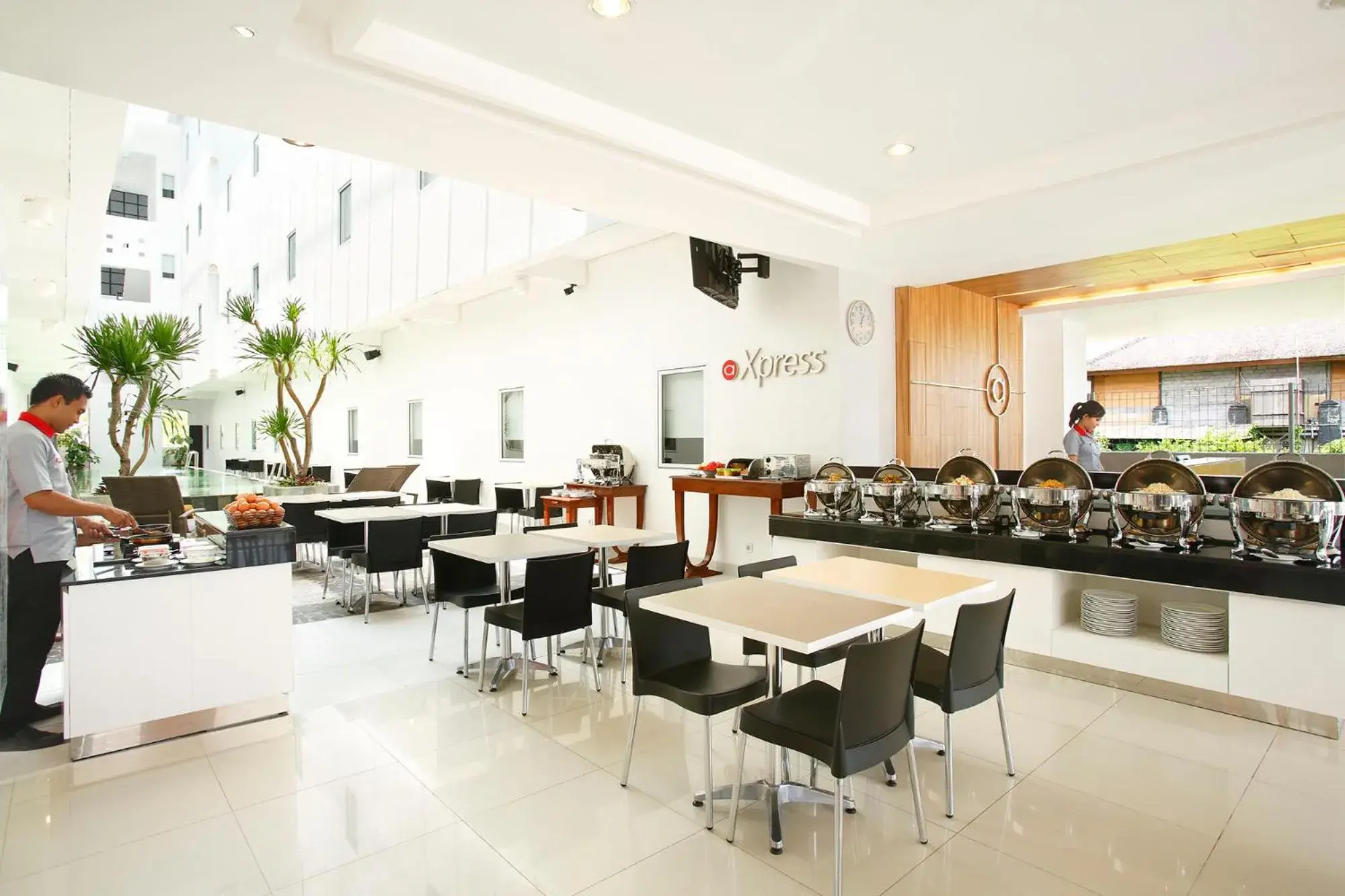 Property building, Restaurant/Places to Eat in Amaris Hotel Sunset Road