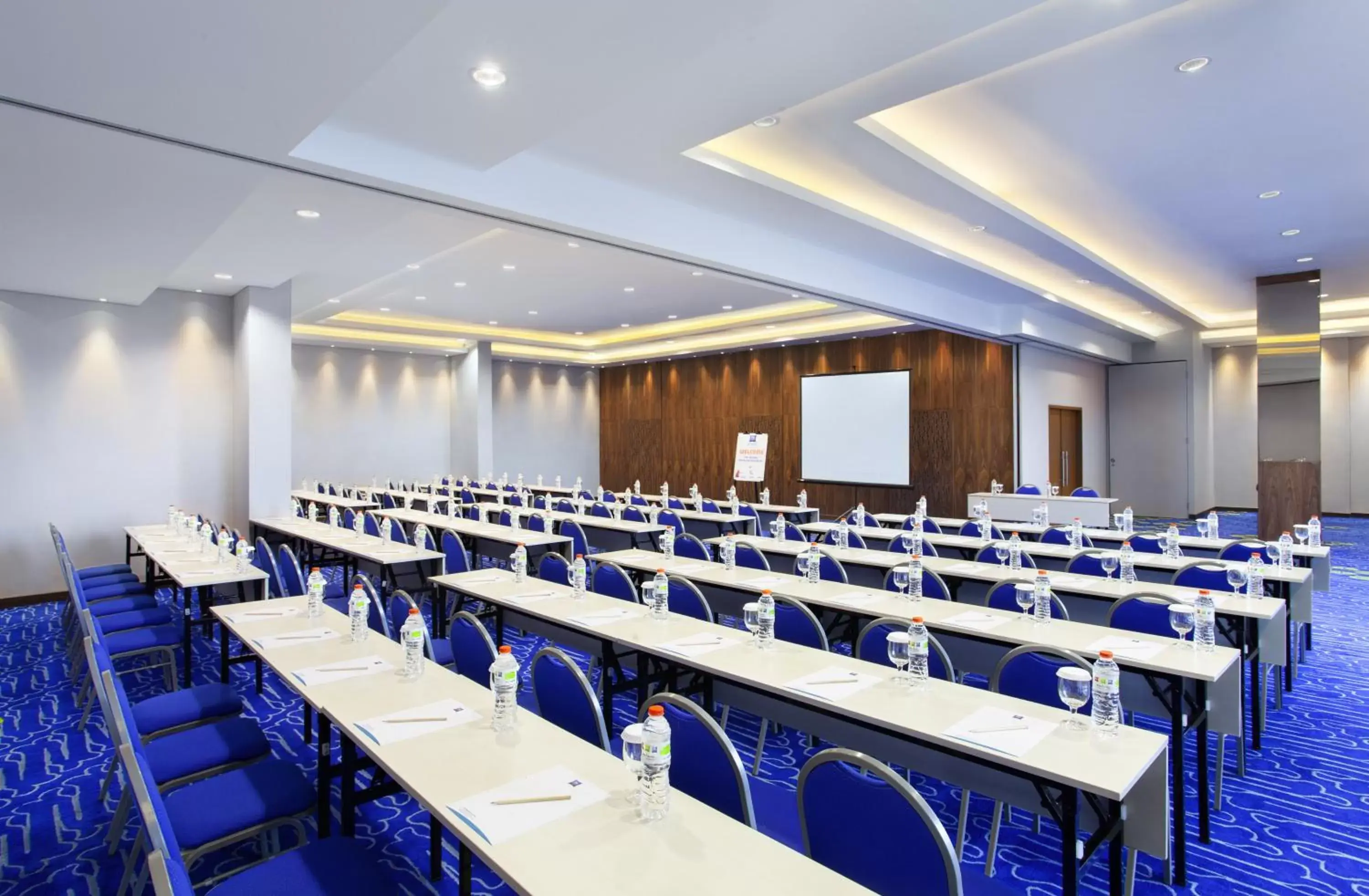 Meeting/conference room in Ibis Budget Bandung Asia Afrika