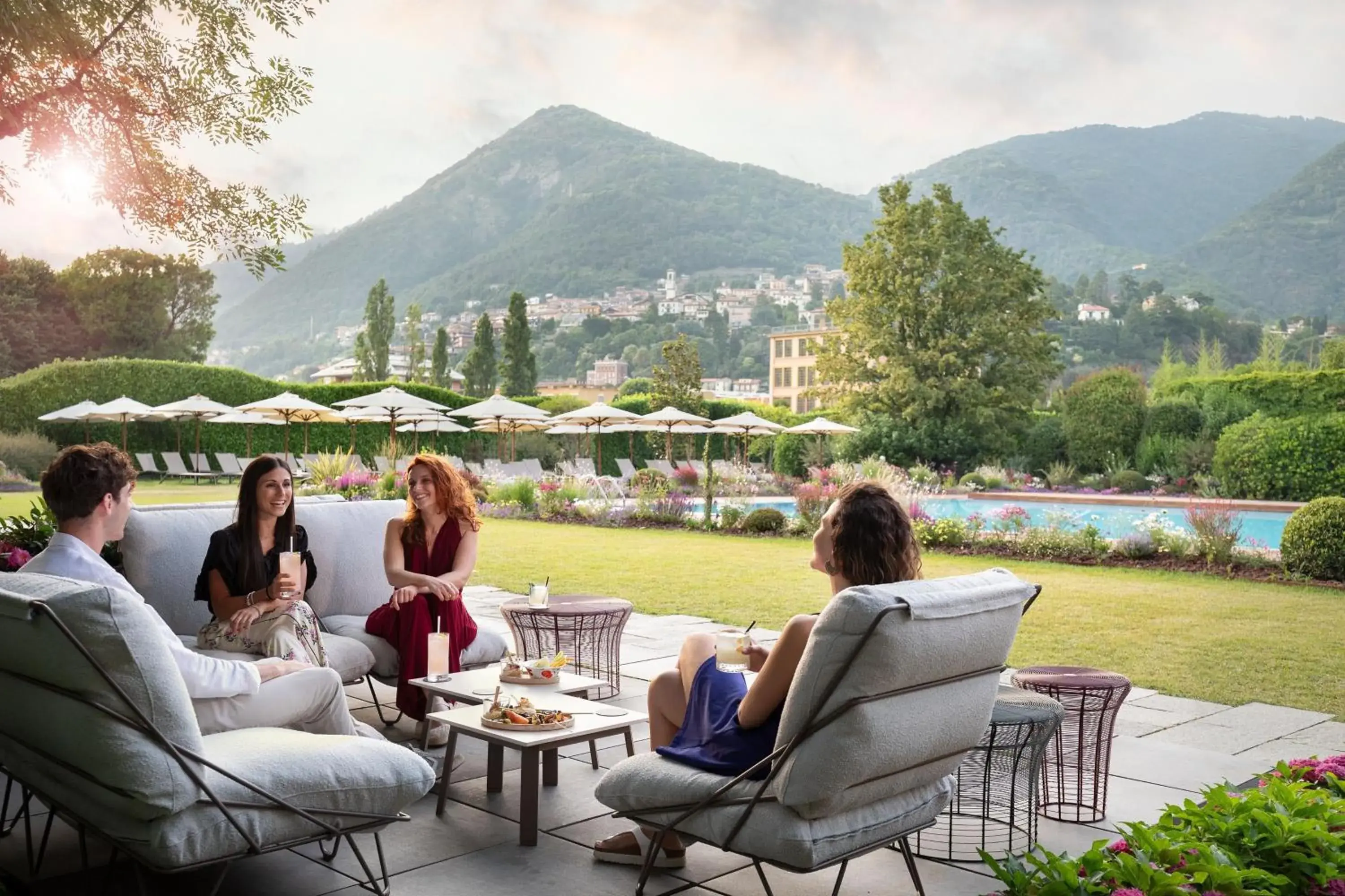 Restaurant/places to eat in Sheraton Lake Como Hotel