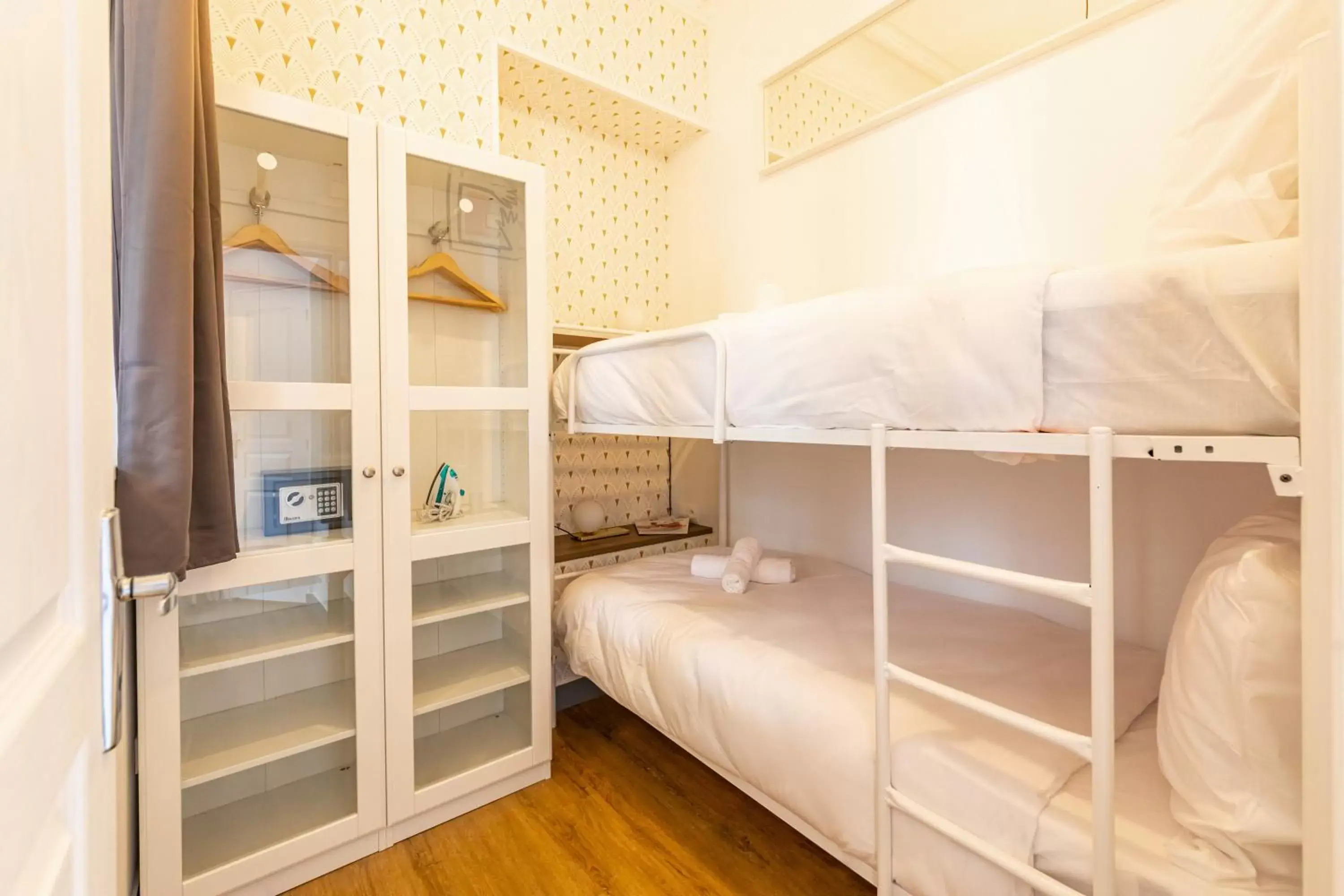 Bunk Bed in Apartments WS Haussmann - La Fayette
