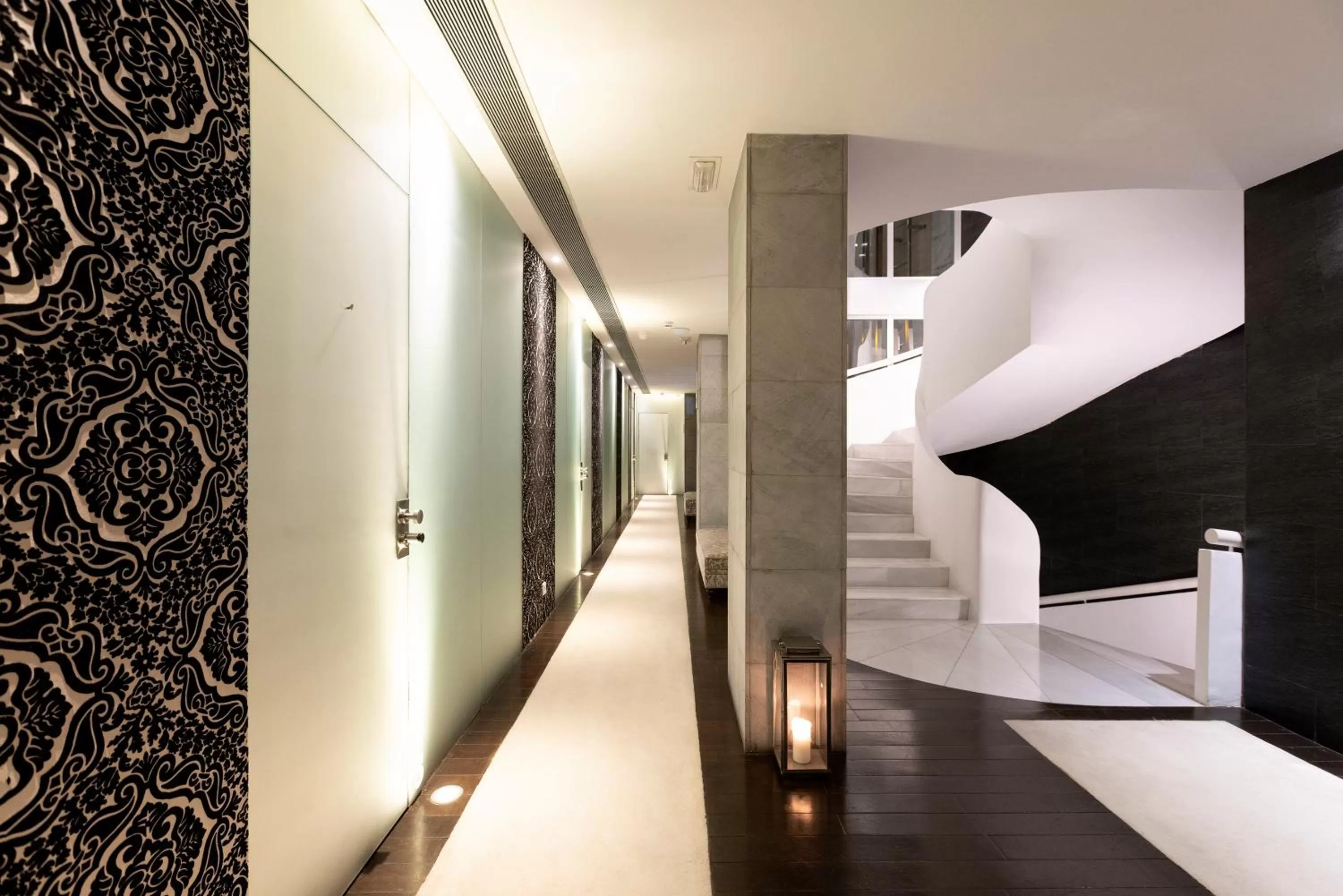 Area and facilities in Hospes Palacio de los Patos, a Member of Design Hotels