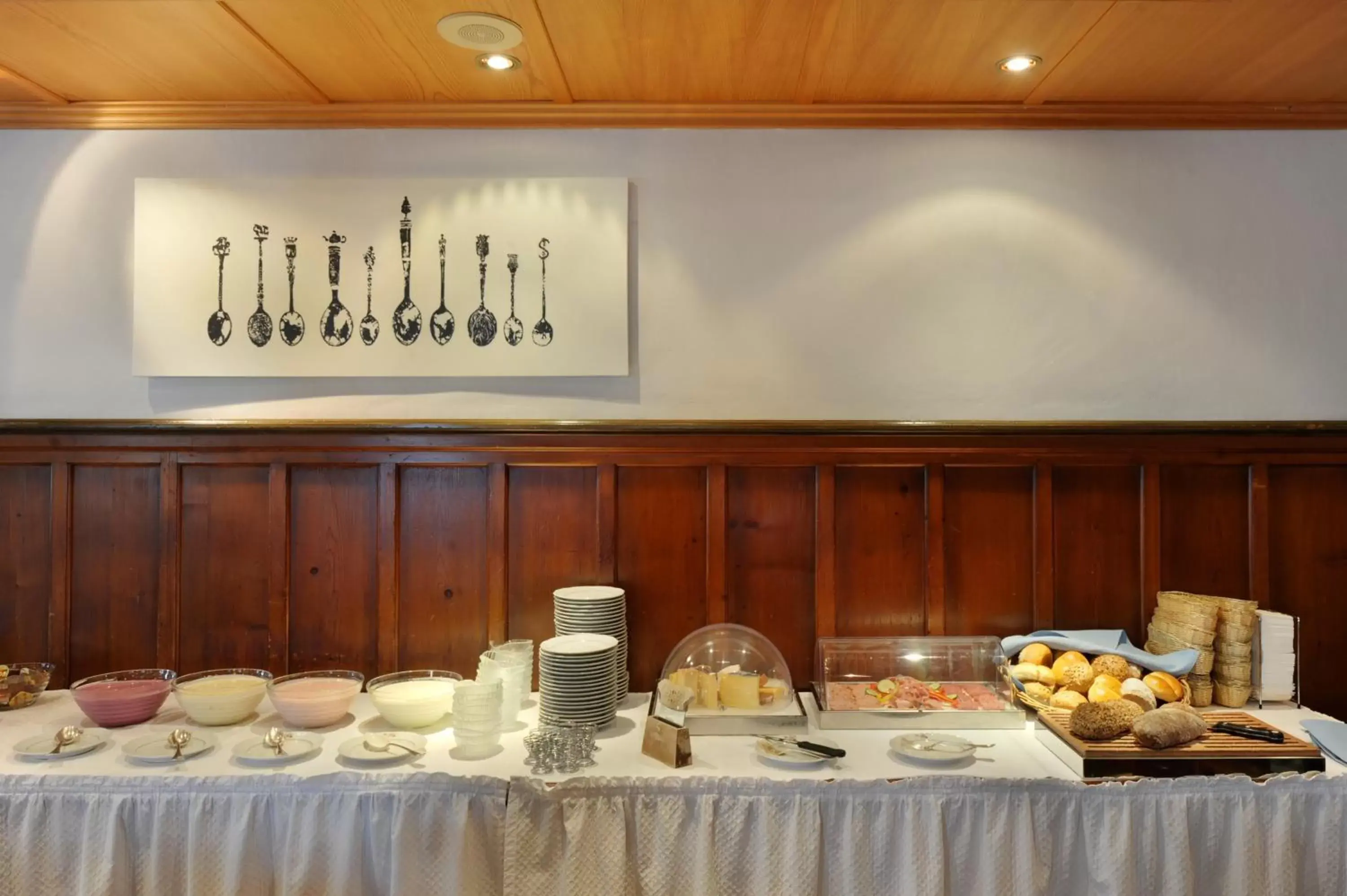 Buffet breakfast in Seehof Hotel Du Lac