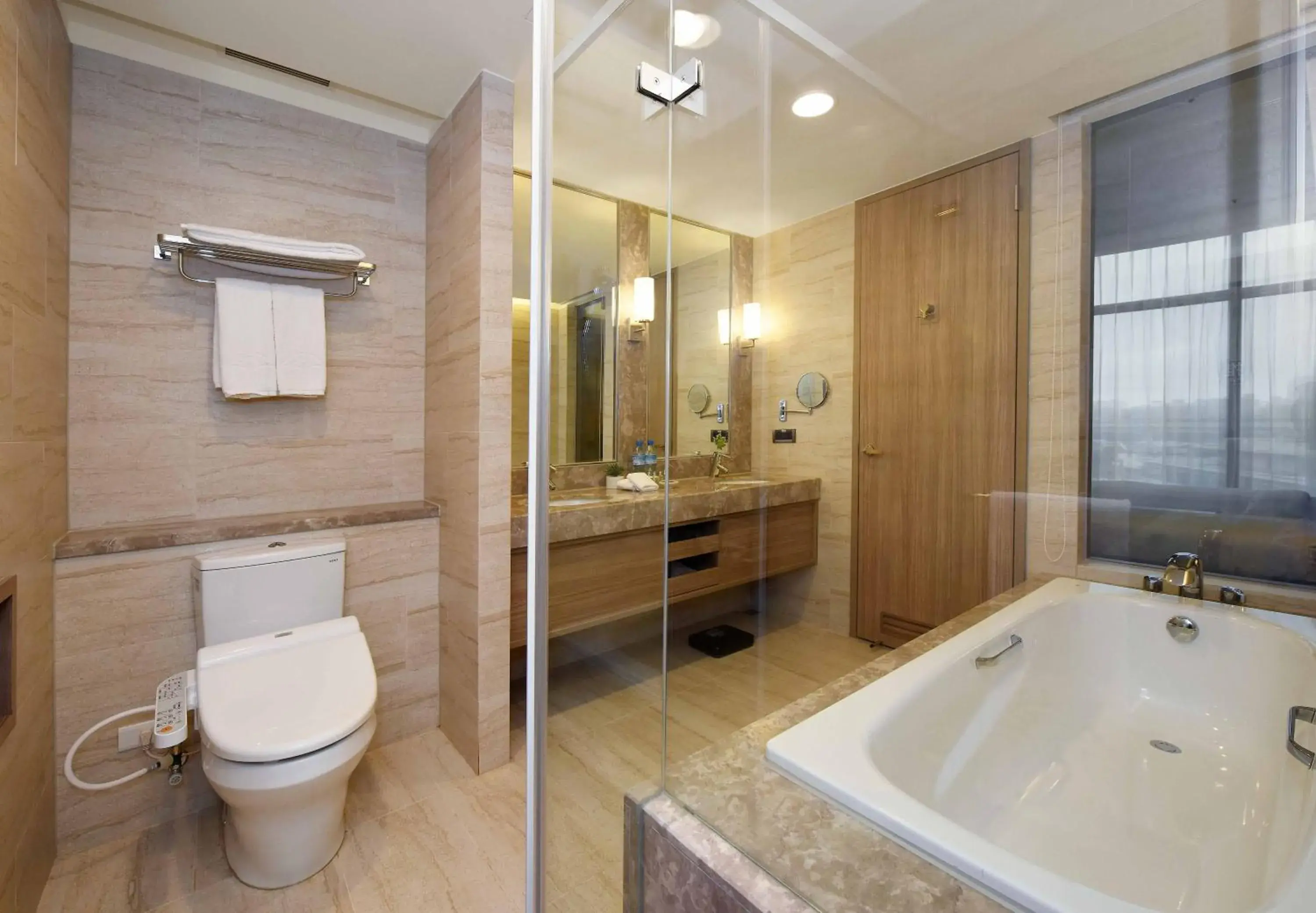 Toilet, Bathroom in Fullon Hotel Taoyuan Airport Access MRT A8