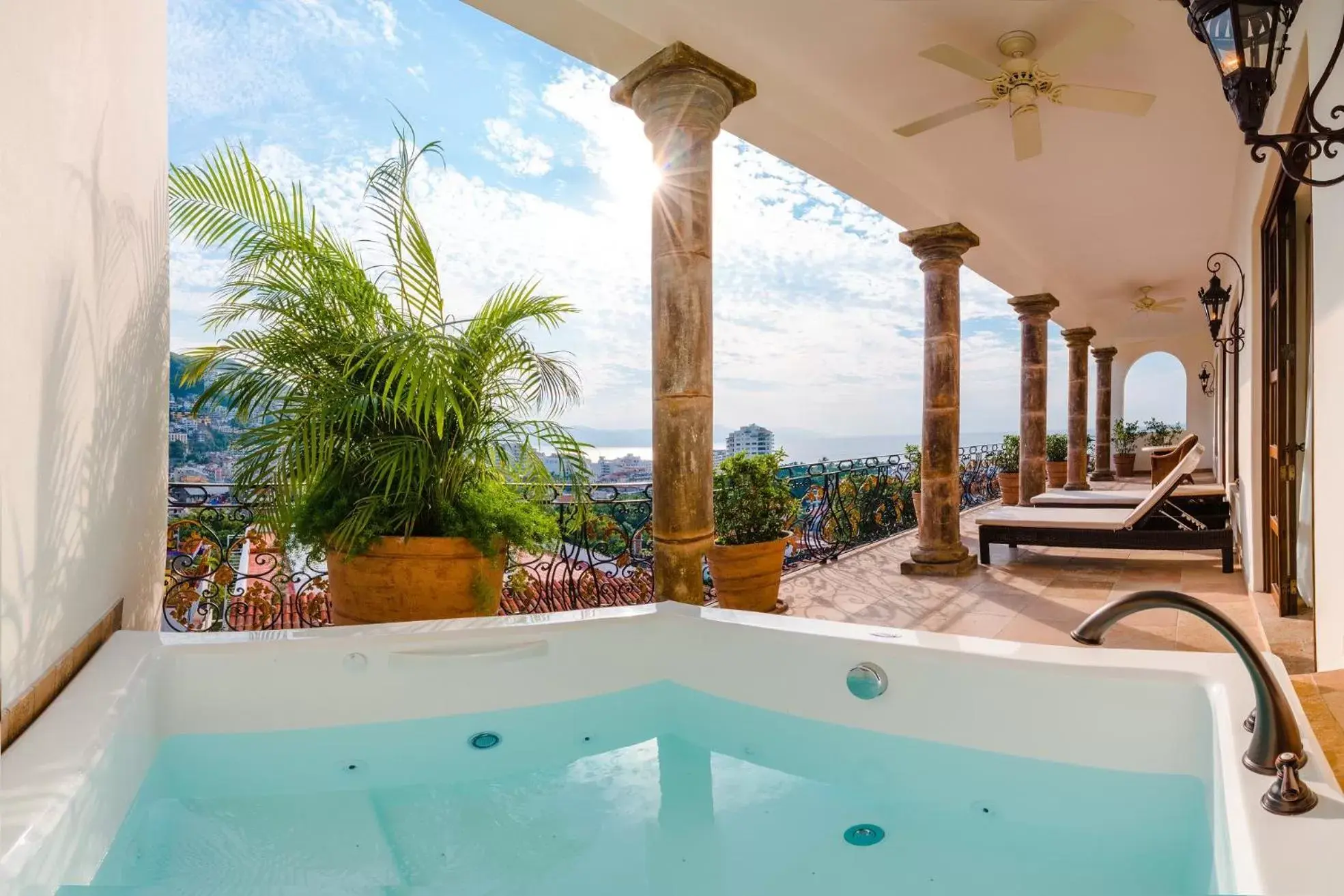 Balcony/Terrace, Swimming Pool in Casa Kimberly Boutique Hotel