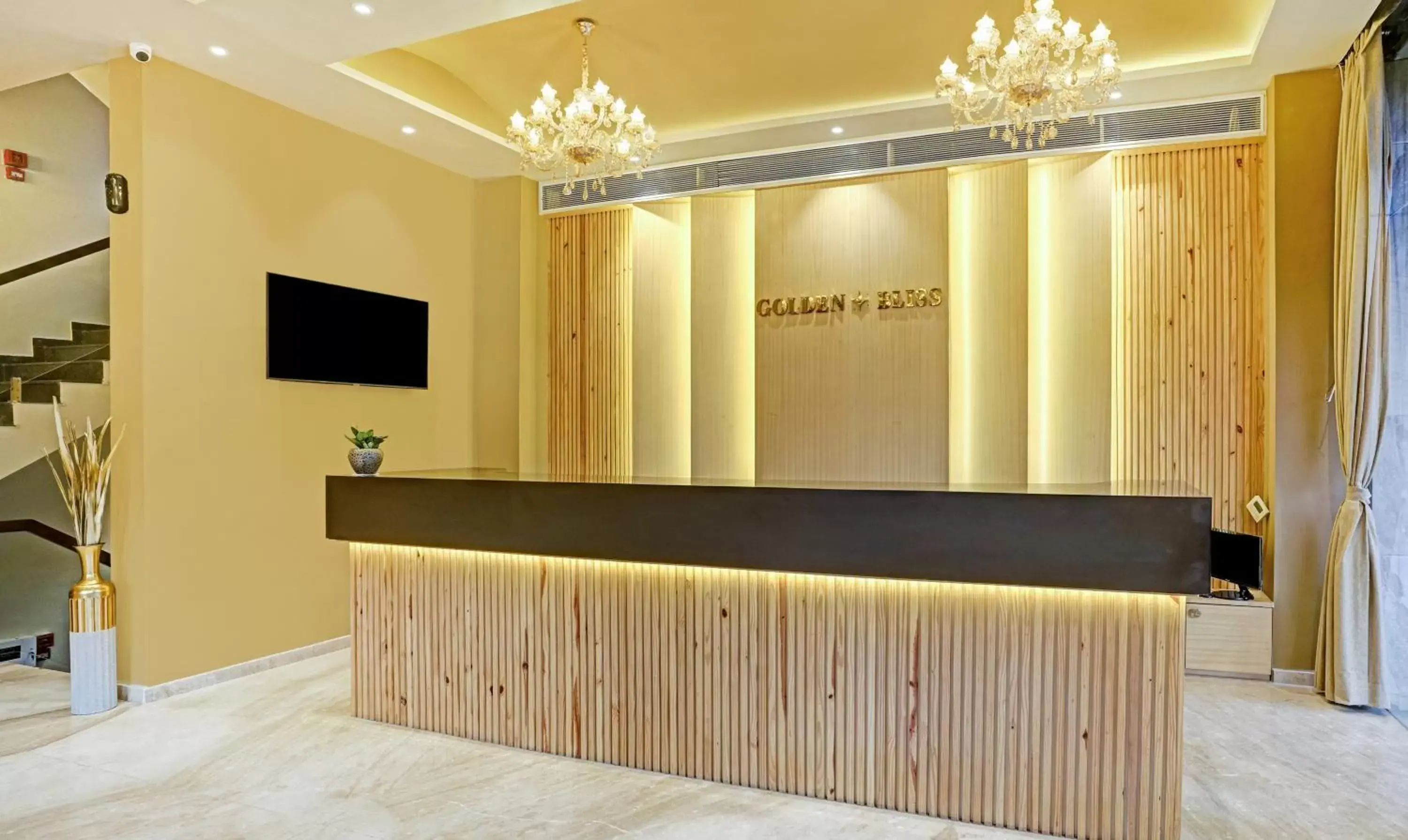Lobby or reception in Treebo Premium Golden Bliss Trimurti Nagar Square Lobby or reception in Treebo Premium Golden Bliss Trimurti Nagar Square