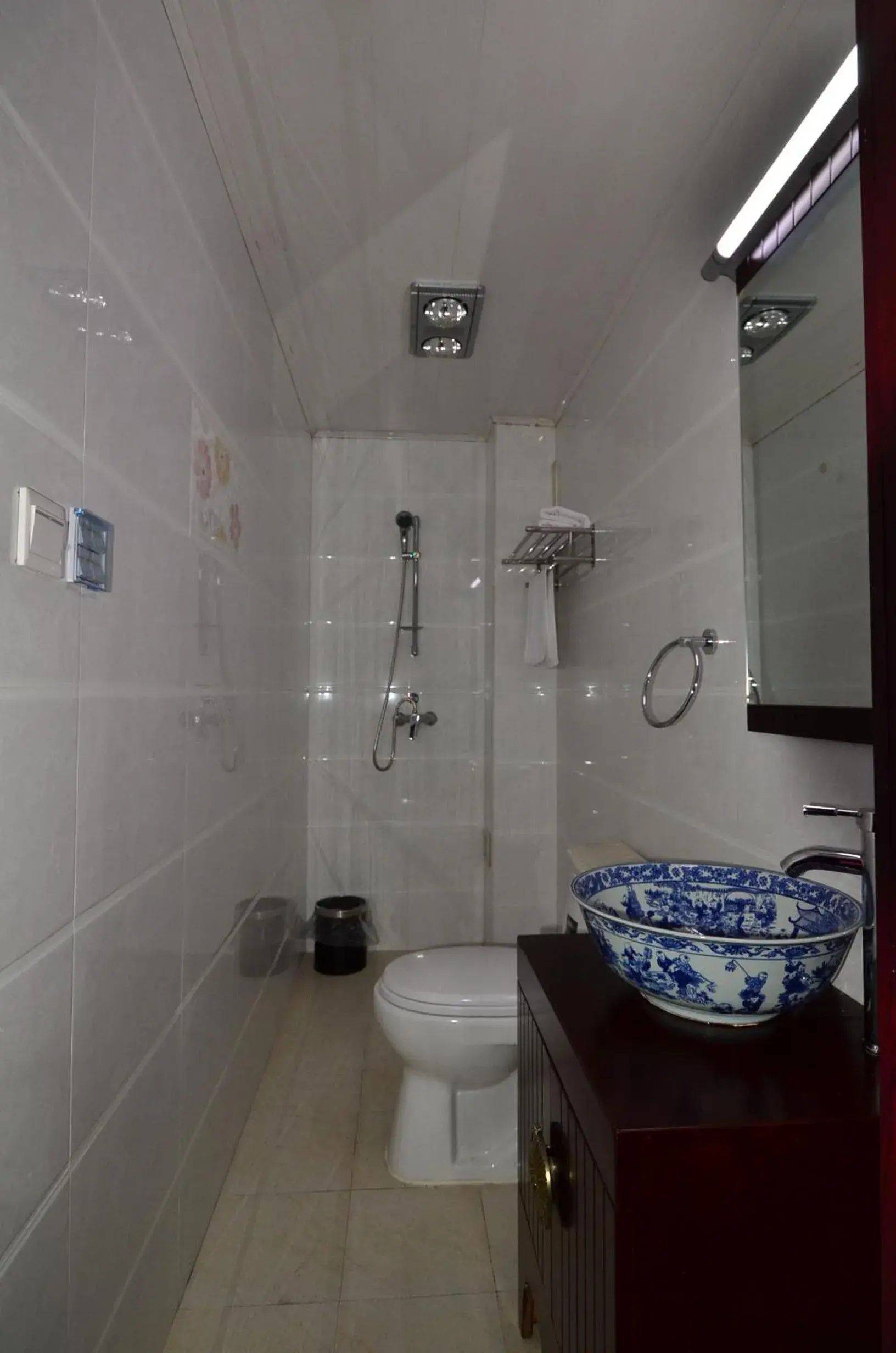 Bathroom in Qianmen Courtyard Hotel