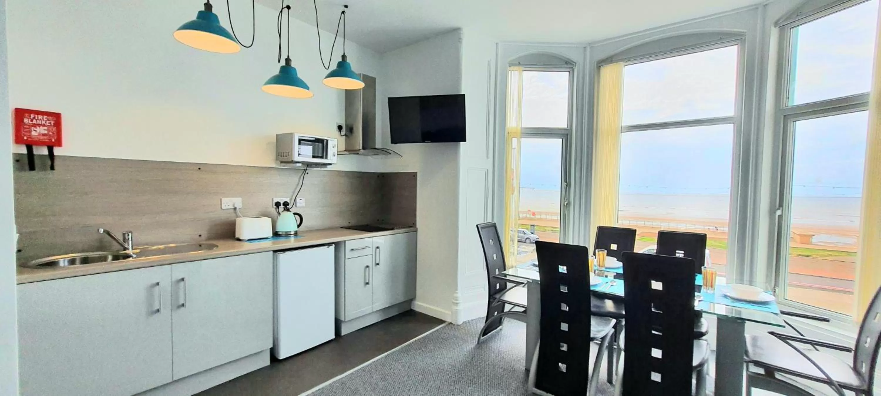 Kitchen or kitchenette in Charlton Aparthotel