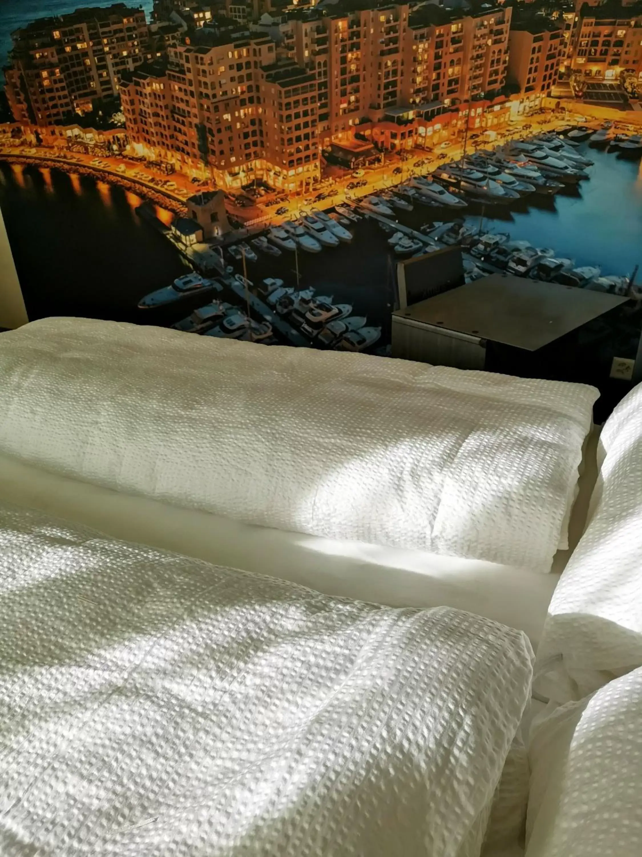 Basic Triple Room in Boutique Hotel BS16 before Bern City Parking gratis Basic Triple Room in Boutique Hotel BS16 before Bern City Parking gratis