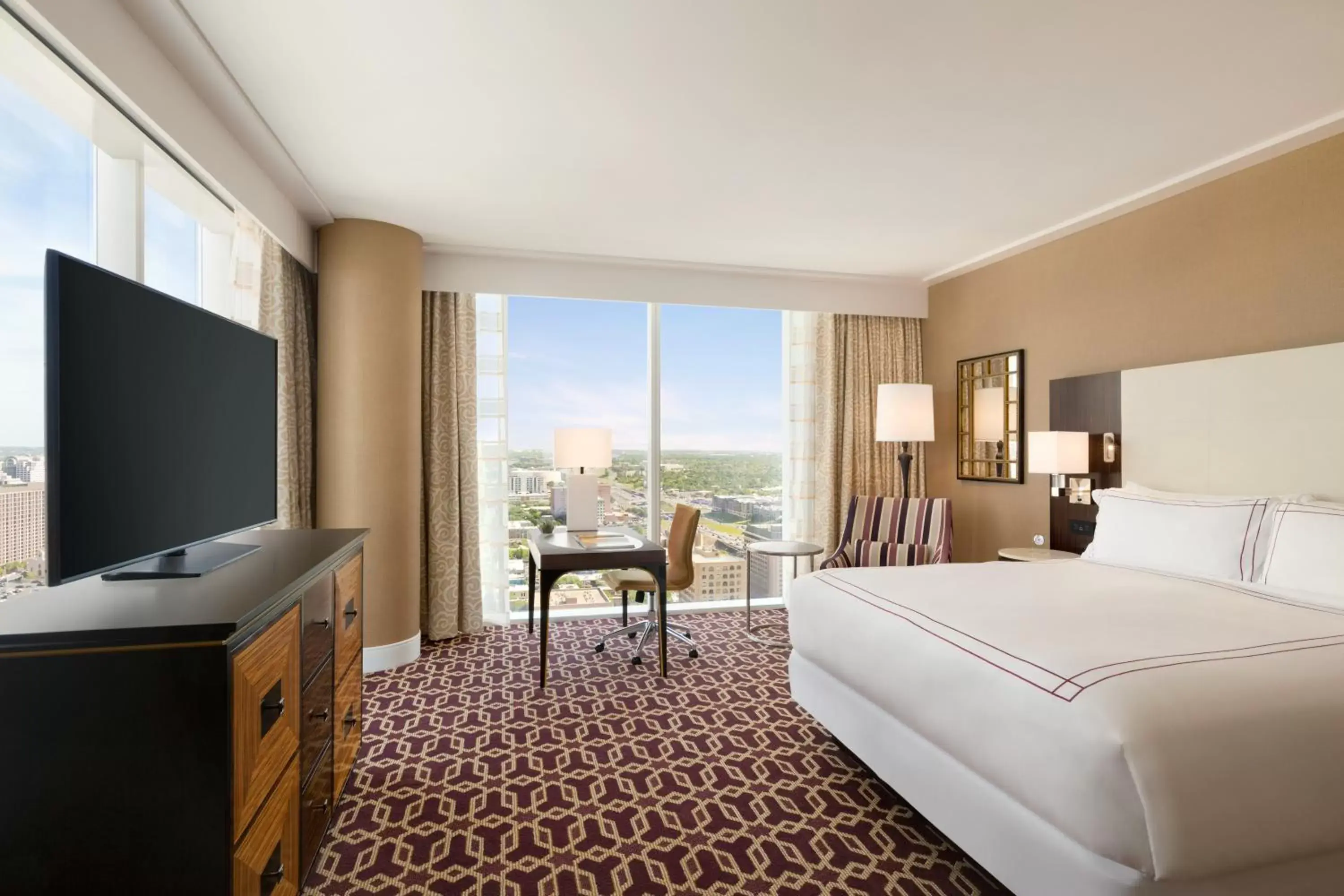 View (from property/room), TV/Entertainment Center in Fairmont Austin Gold Experience