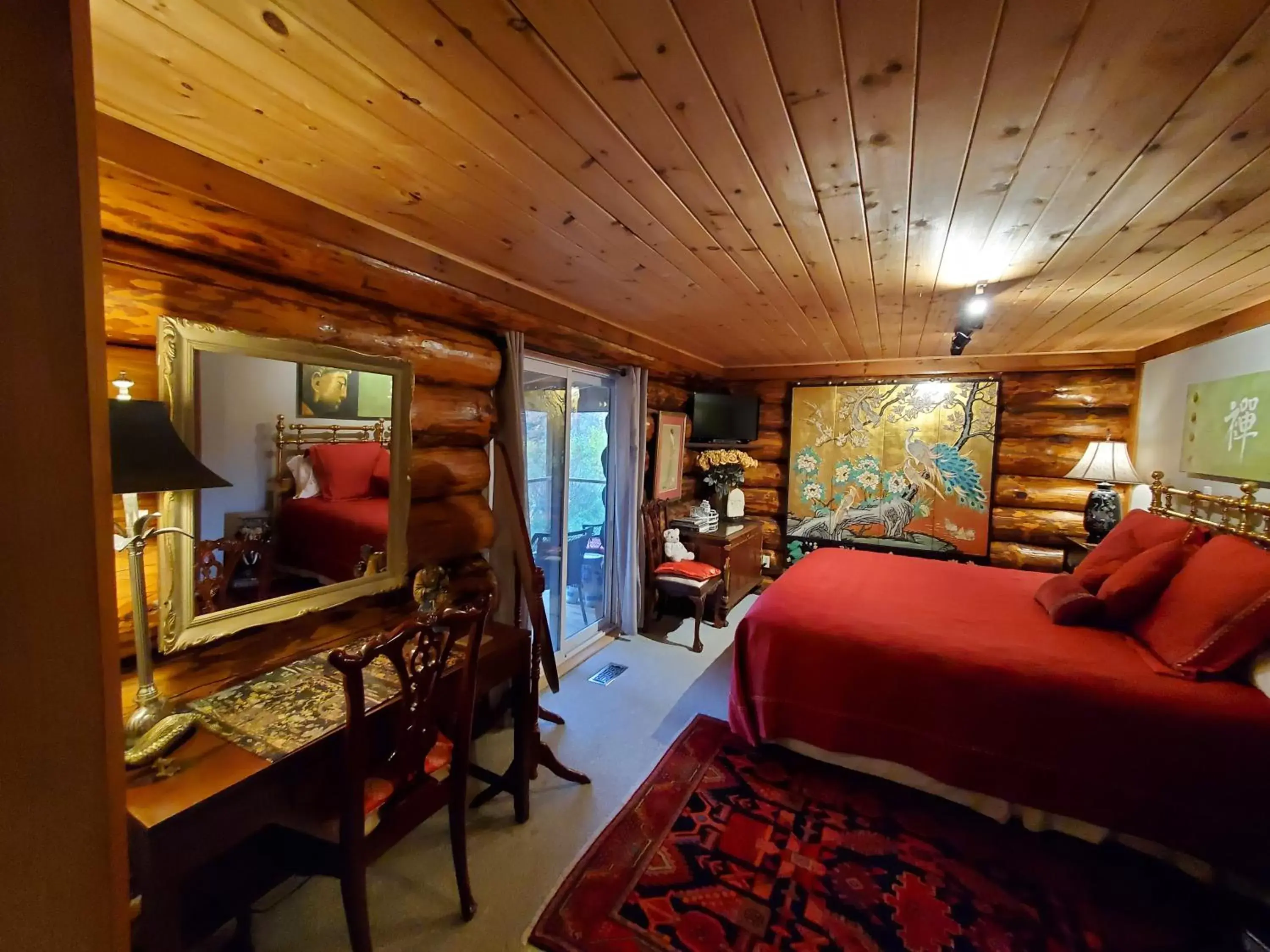 Photo of the whole room in Shambhala Bed and Breakfast