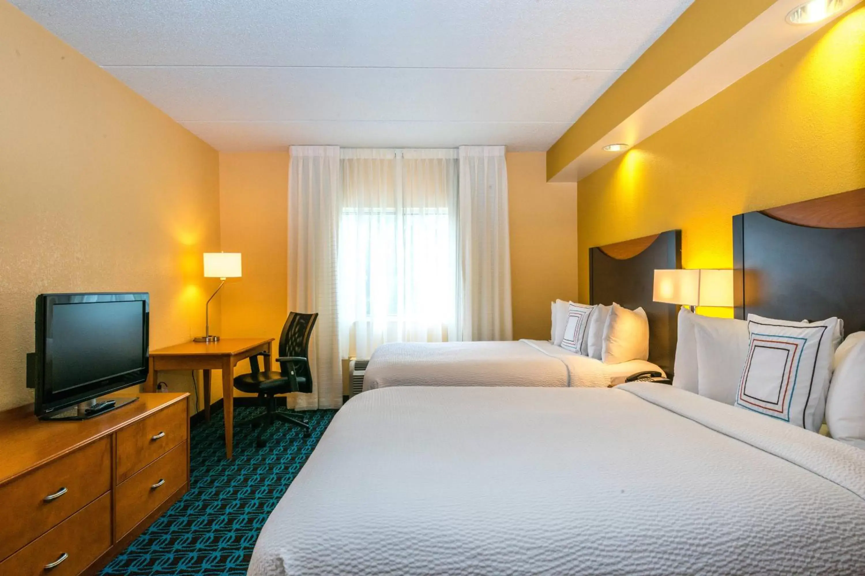 Photo of the whole room, Bed in Fairfield Inn & Suites by Marriott Nashville at Opryland