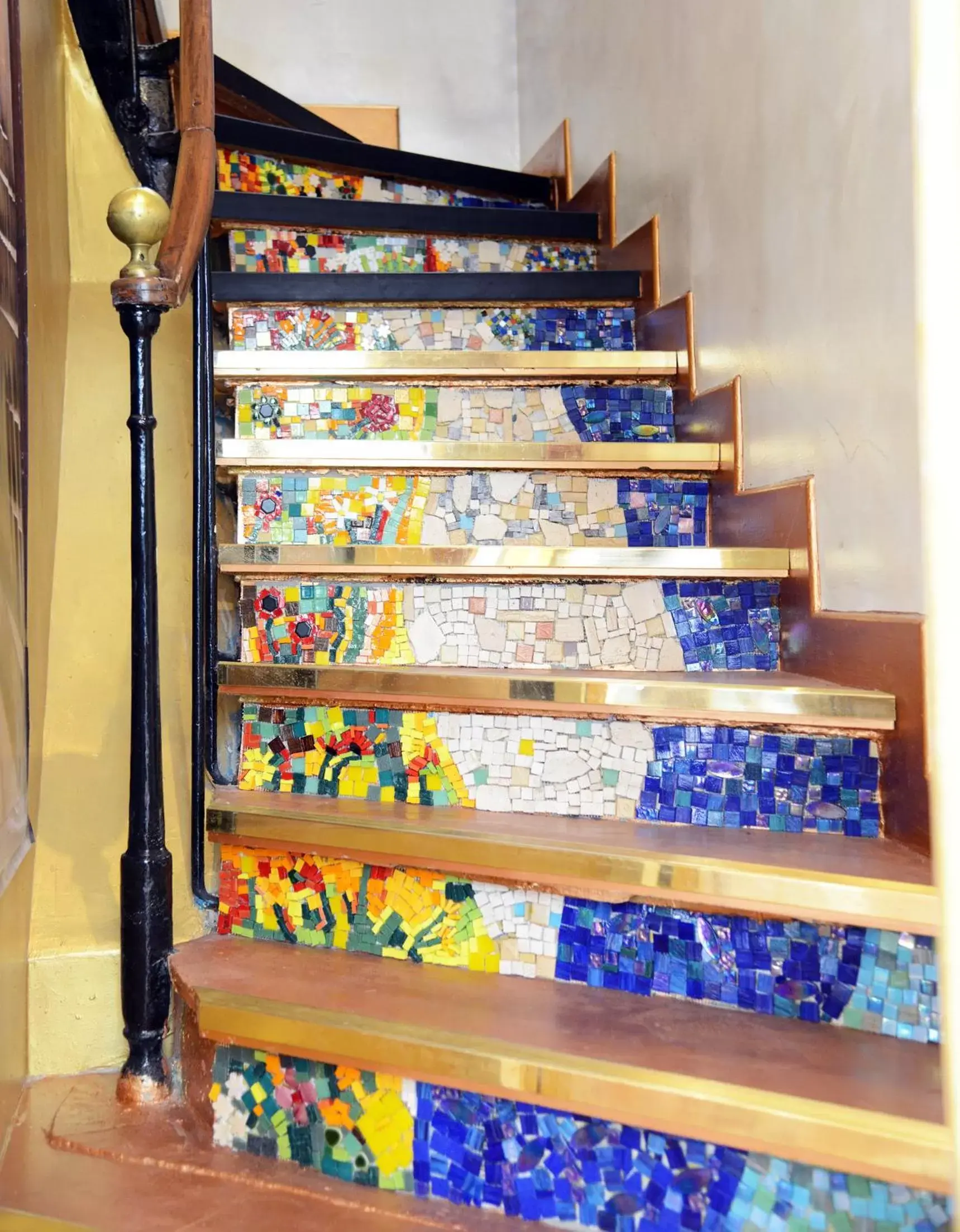 Facade/entrance in Hôtel Malar Facade/entrance in Hôtel Malar