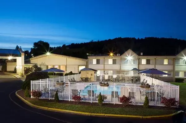 Pool View in Quality Inn & Suites Vestal Binghamton near University