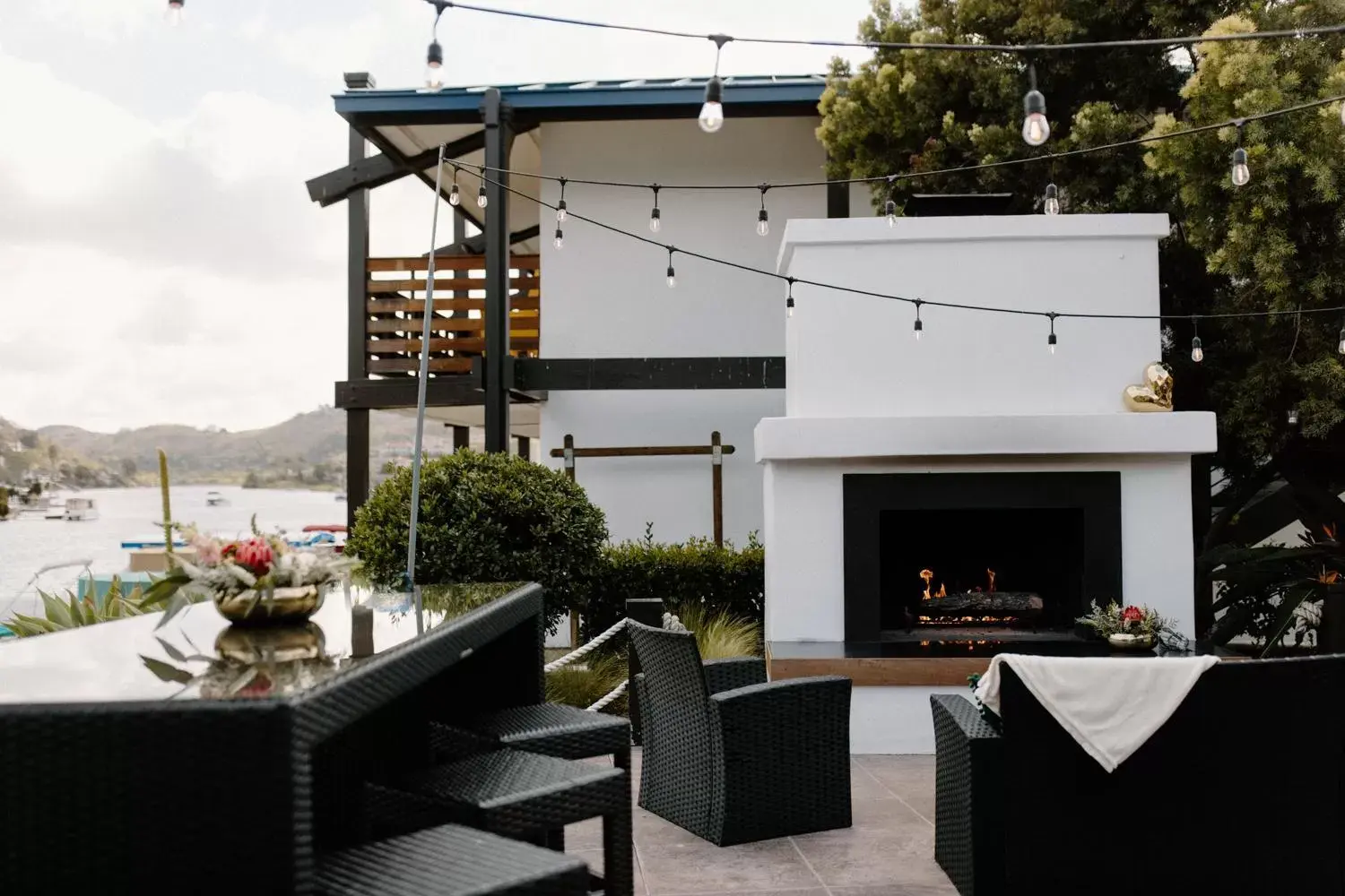 Patio in Lakehouse Hotel and Resort