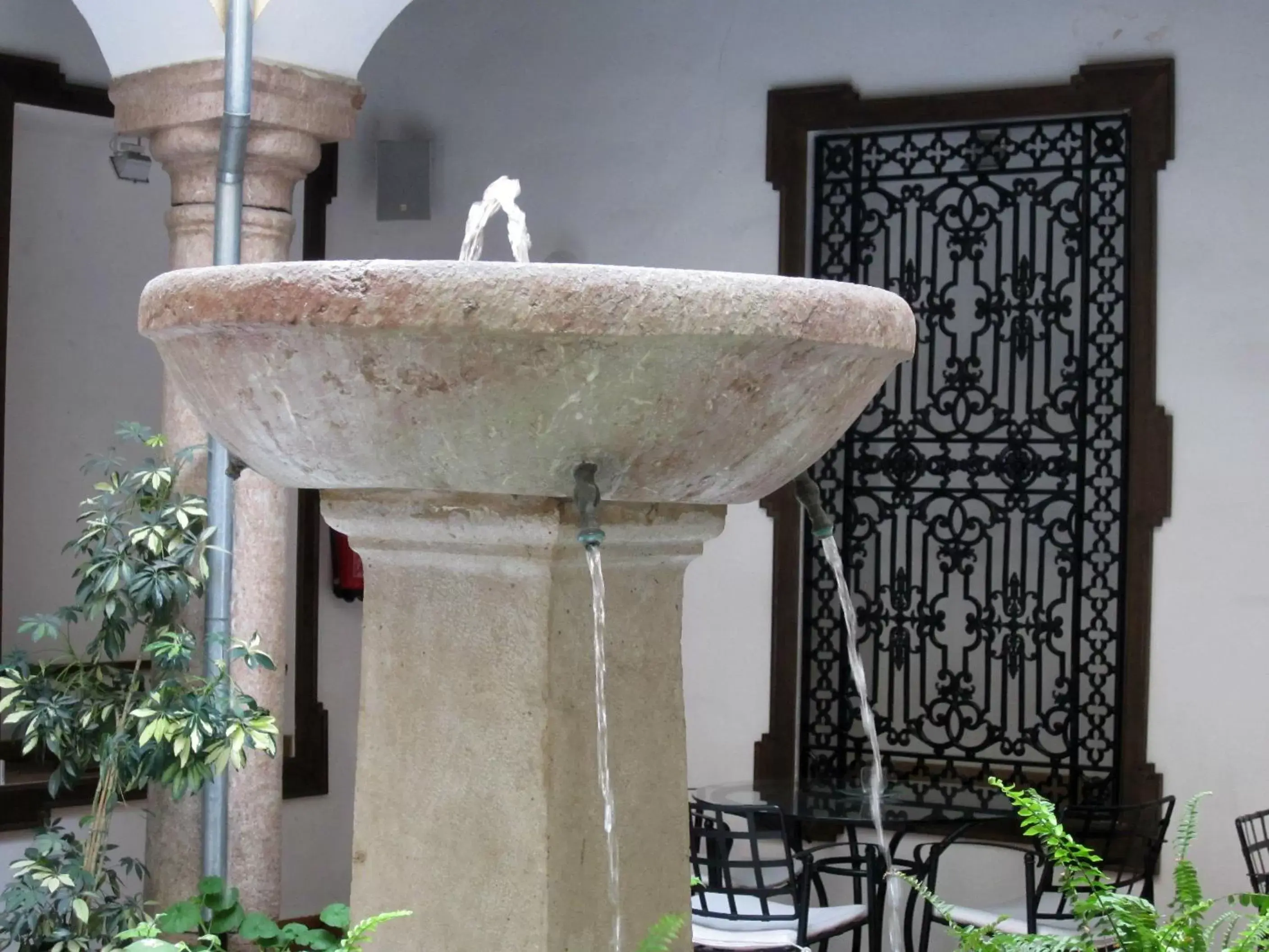 Decorative detail, Bathroom in Coso Viejo