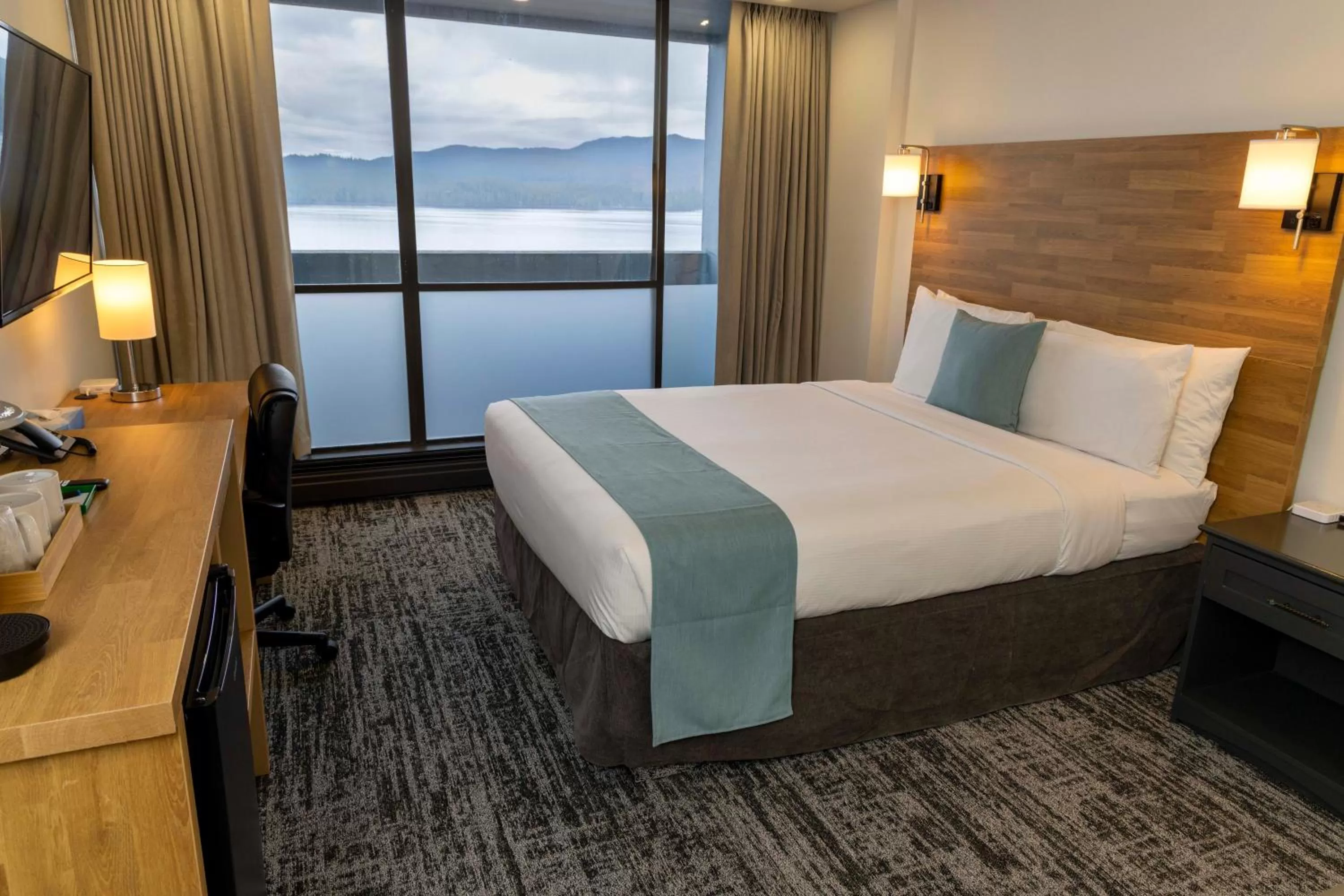 Natural landscape, Bed in Highliner Hotel