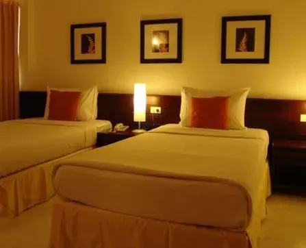 Bedroom, Bed in Grand Hotel