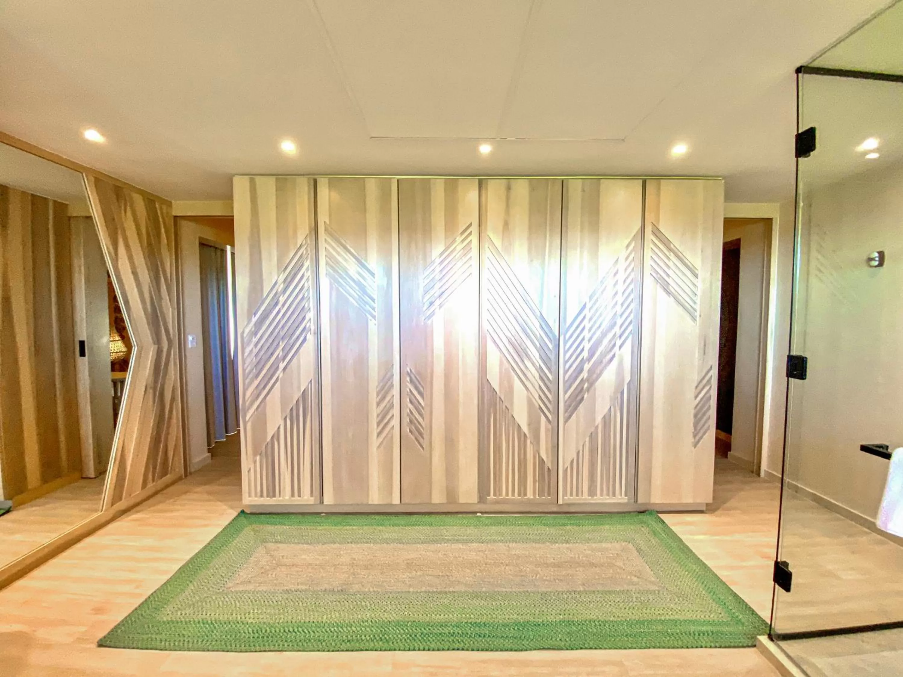 Shower in Hotel Shibari - Restaurant & Cenote Club