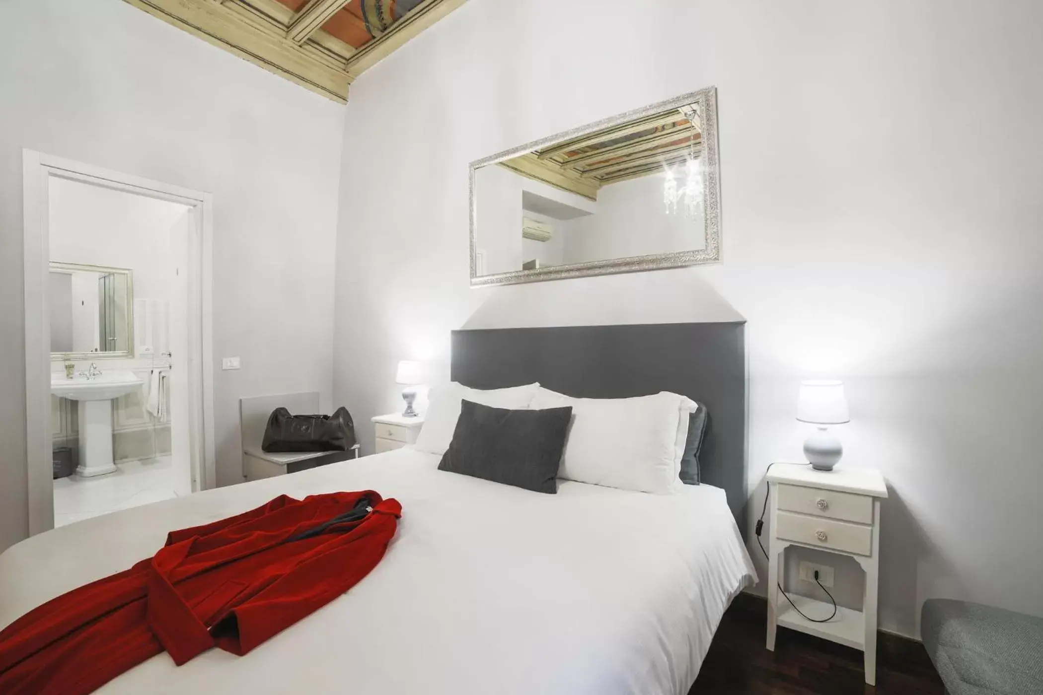Bedroom, Bed in La Maison Dell'Orologio