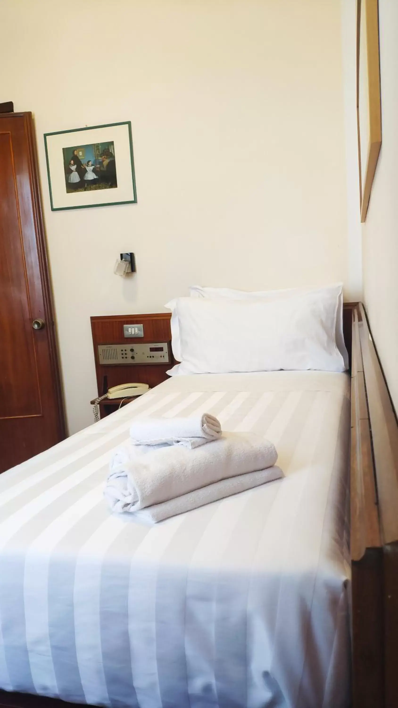 Bedroom, Bed in Grand Hotel Duomo