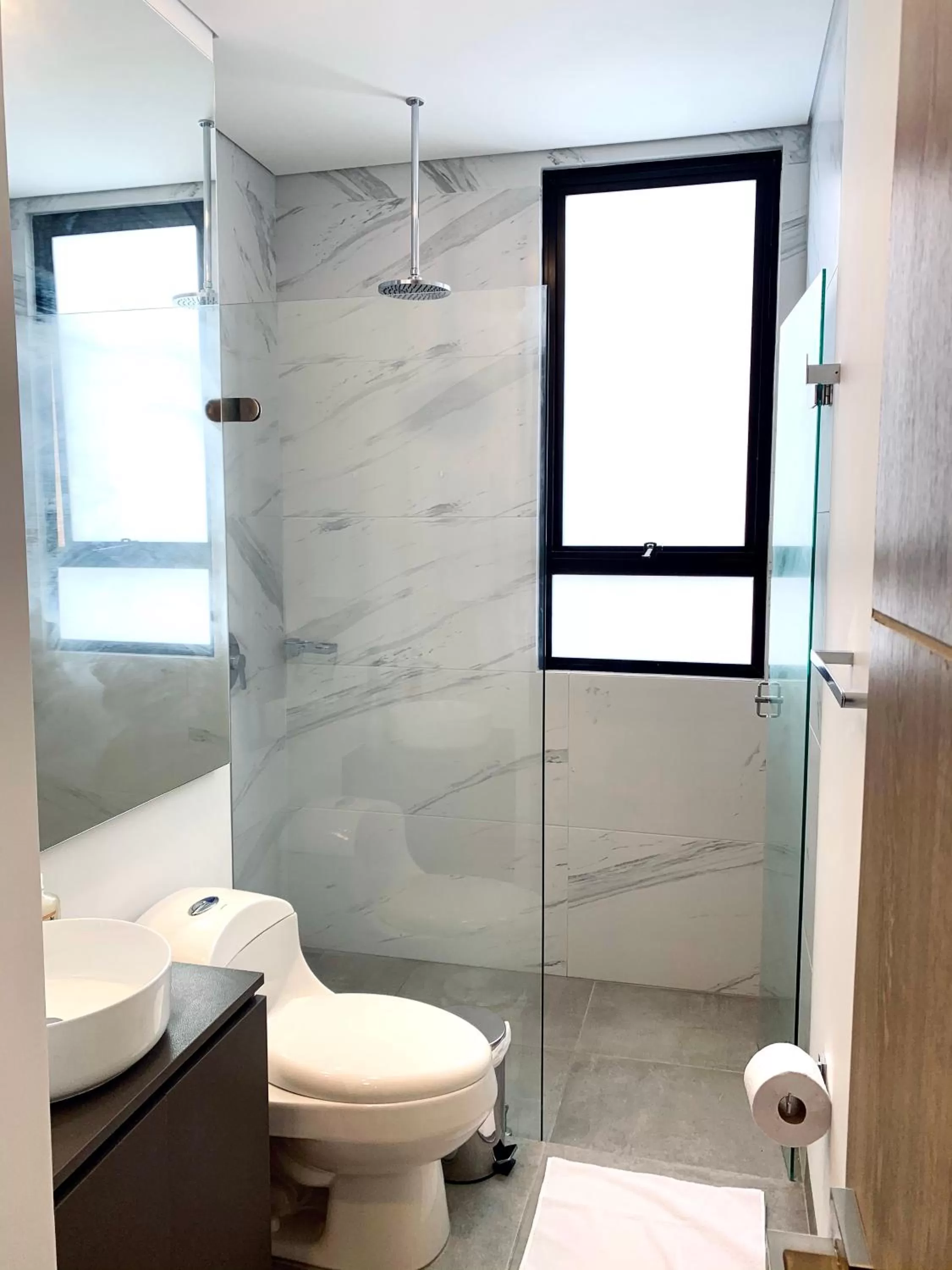 Bathroom in Kubik apartments in Exclusive Virrey