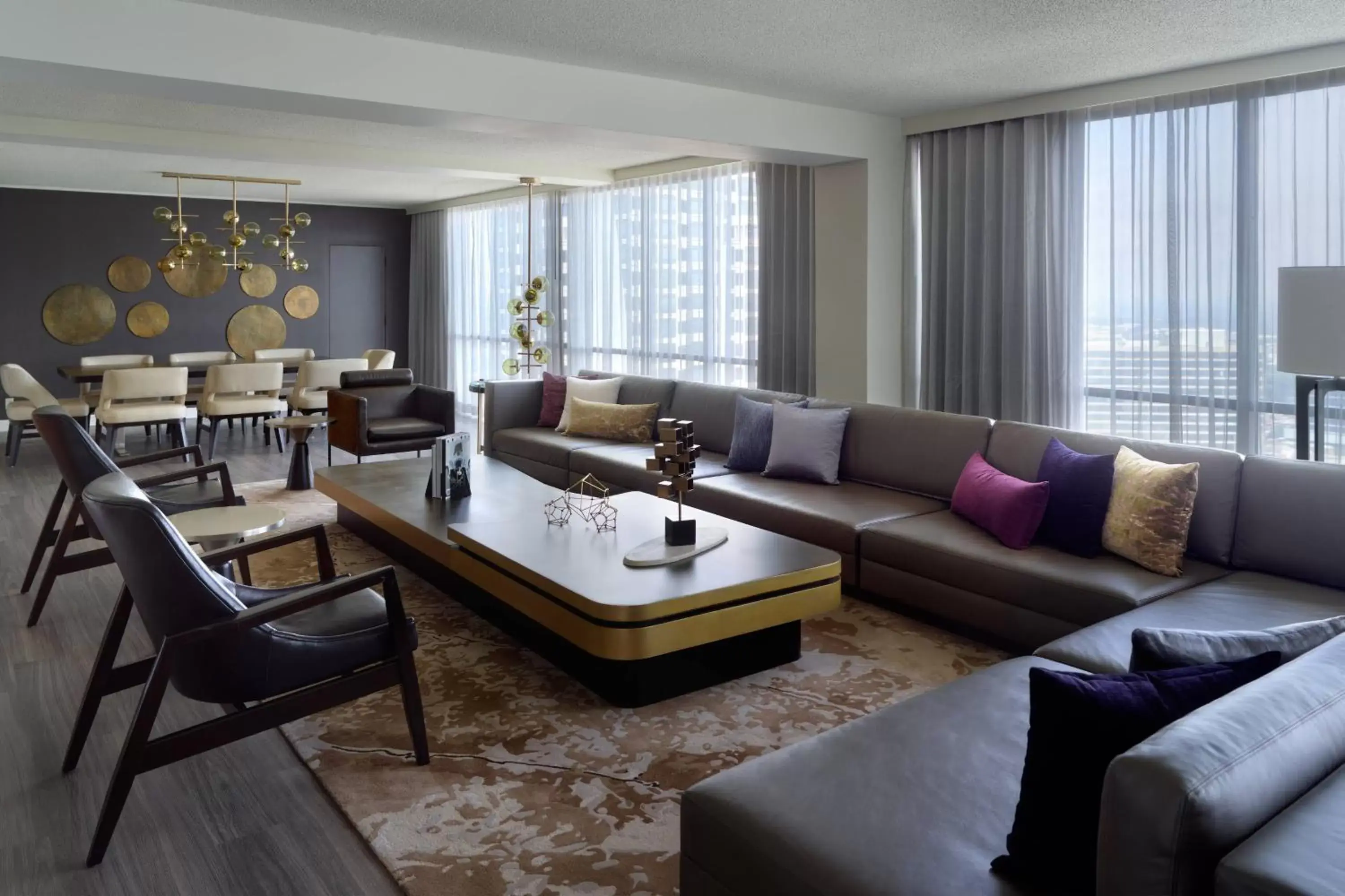 Photo of the whole room, Seating Area in Atlanta Marriott Marquis