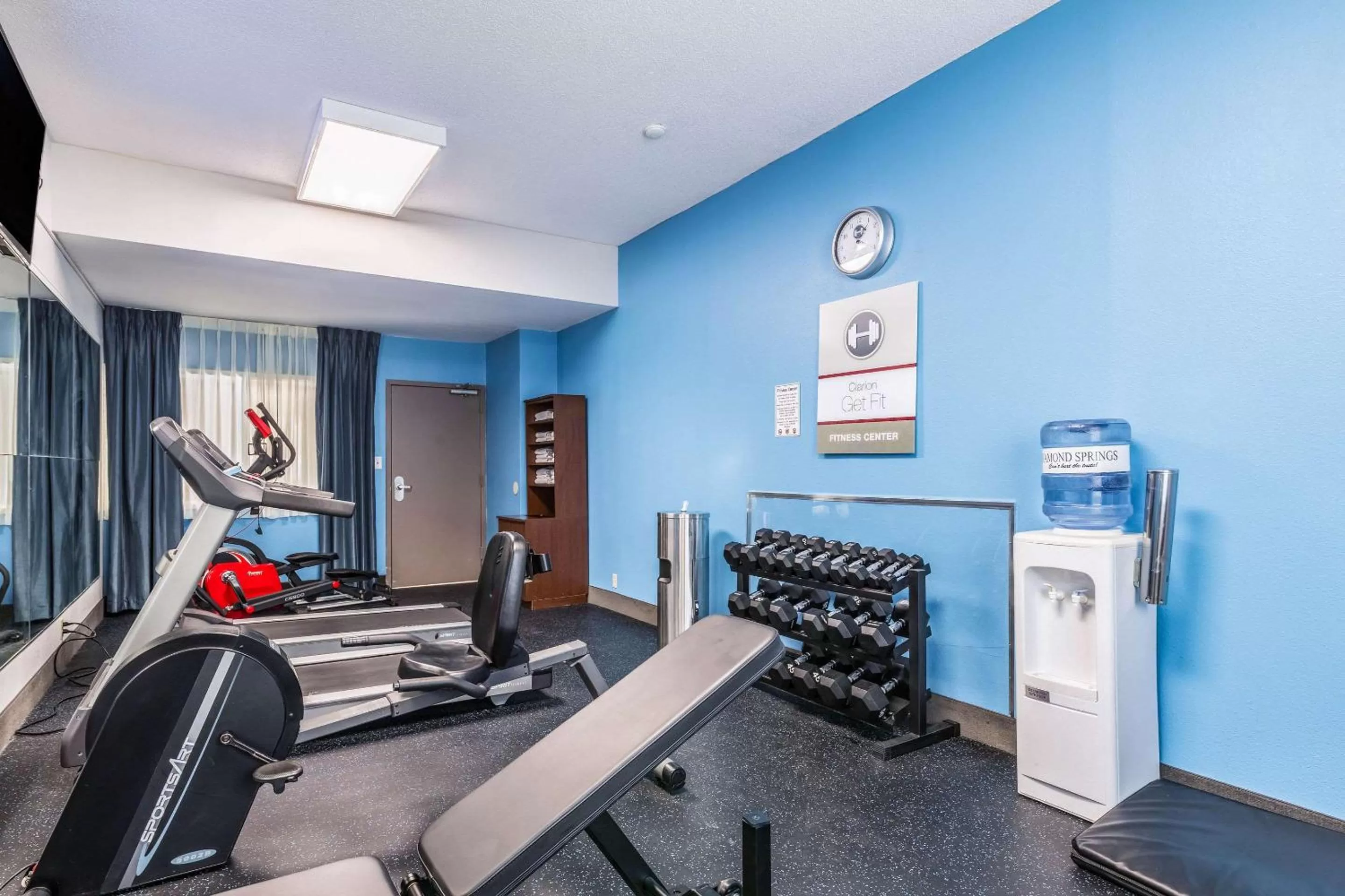Fitness centre/facilities in Lake Norman Inn and Suites