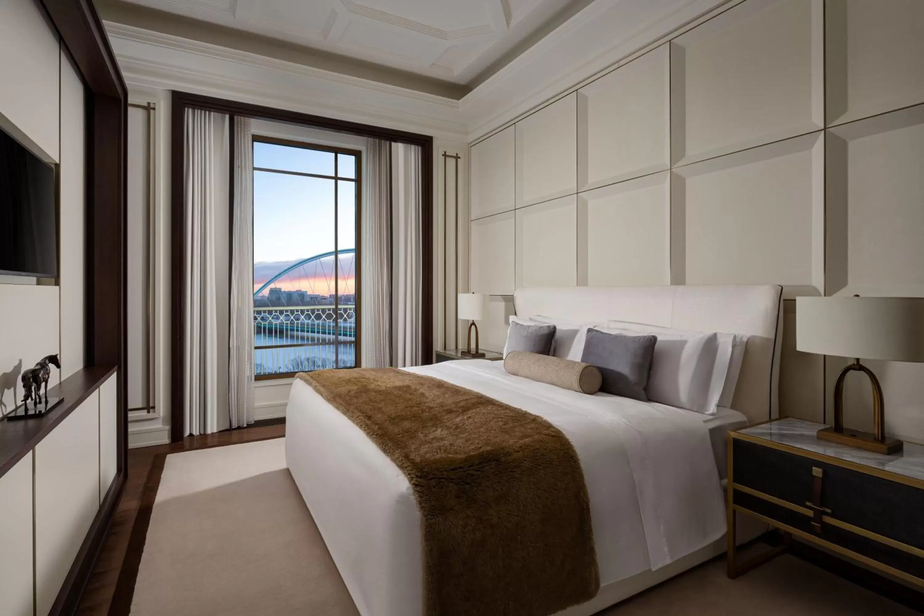 Photo of the whole room, Bed in The St. Regis Astana