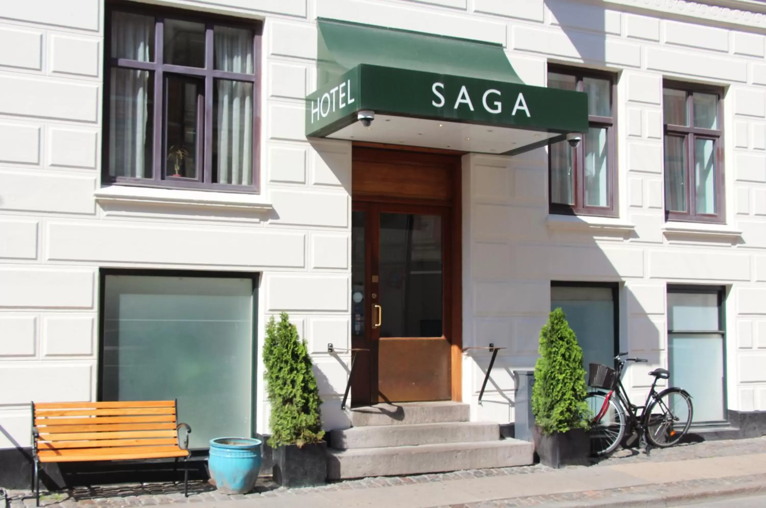 Facade/entrance in Go Hotel Saga