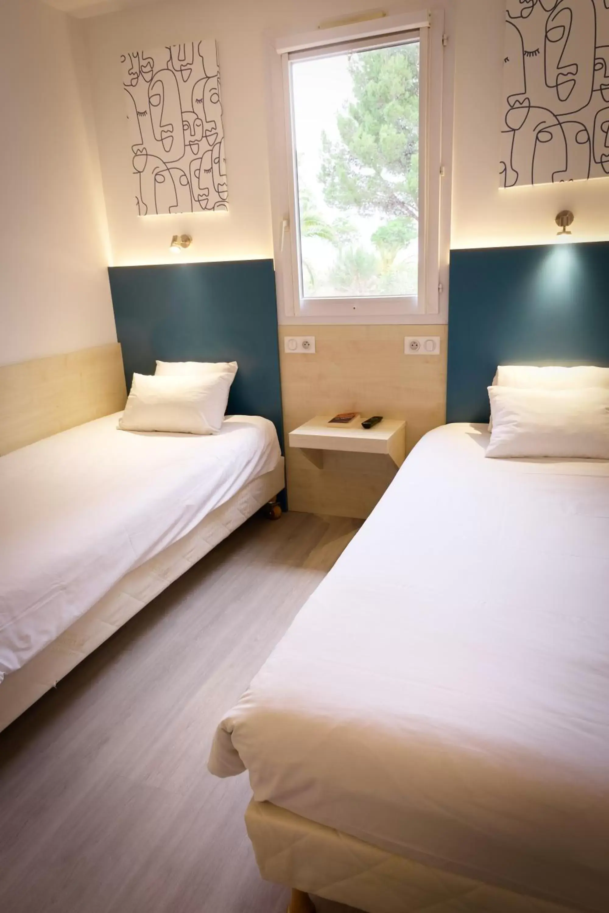 Photo of the whole room, Bed in Kyriad Direct Perpignan - Aeroport