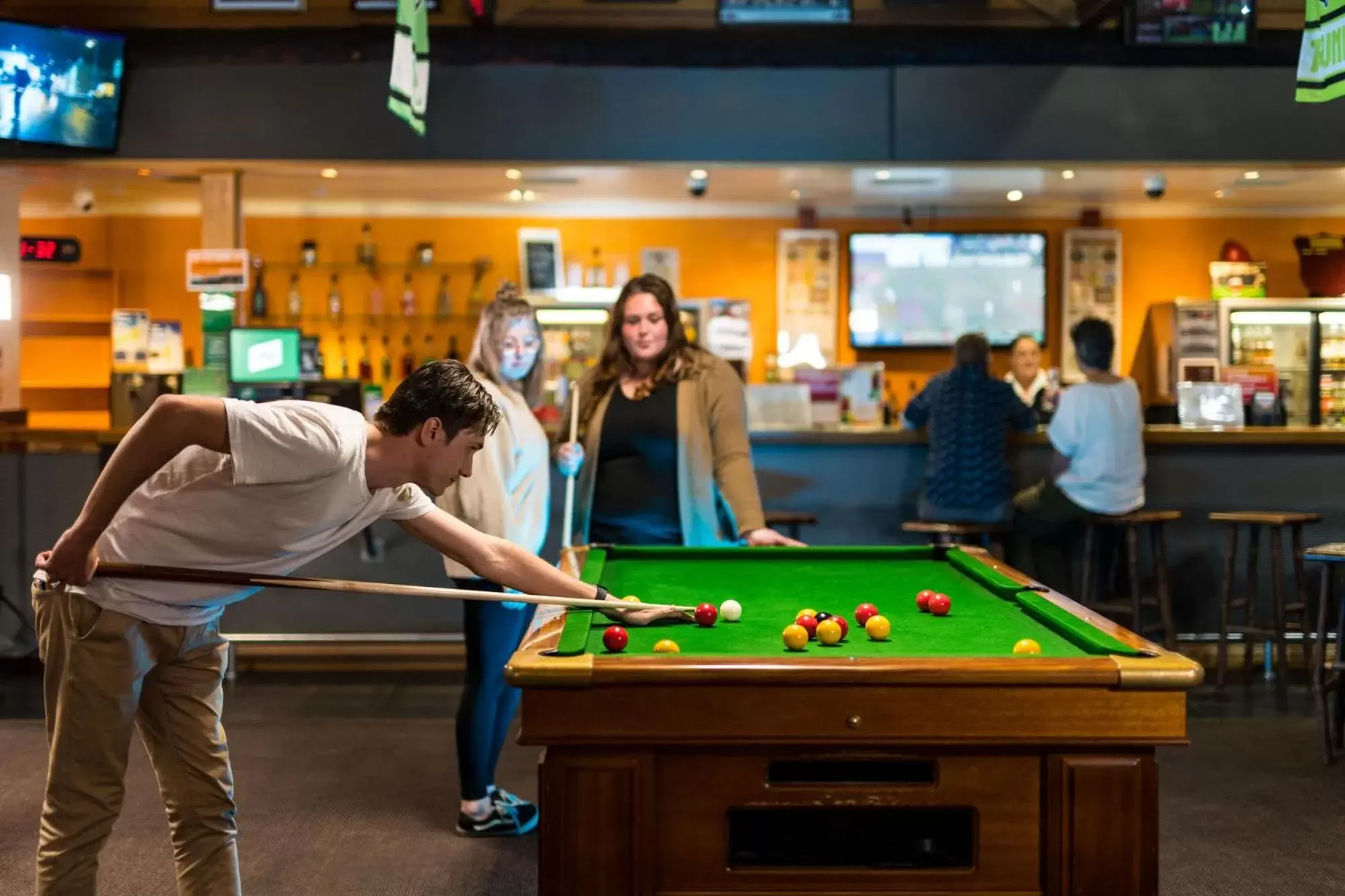 Restaurant/places to eat, Billiards in Tall Timbers Tasmania