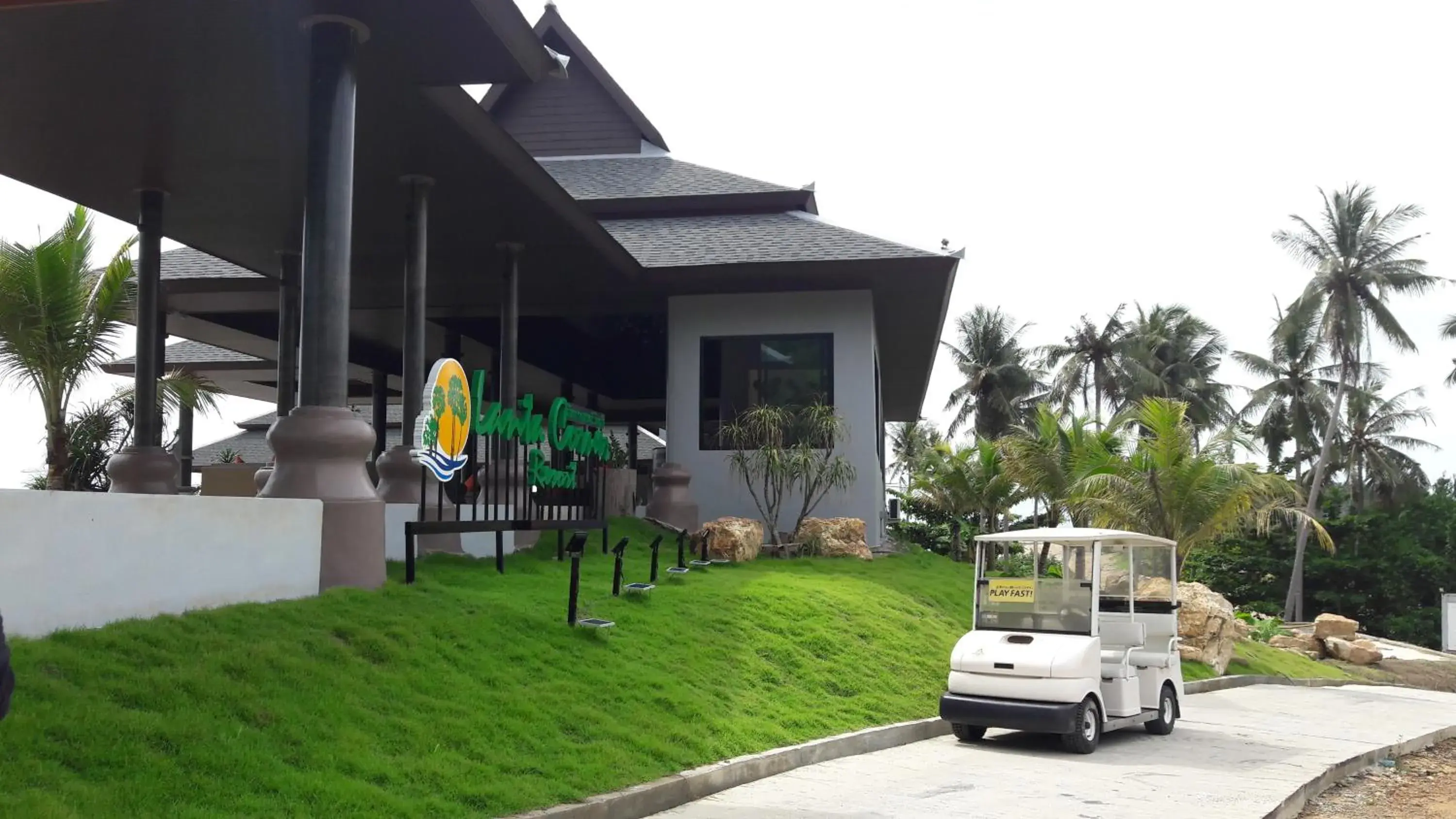 Property Building in Lanta Corner Resort