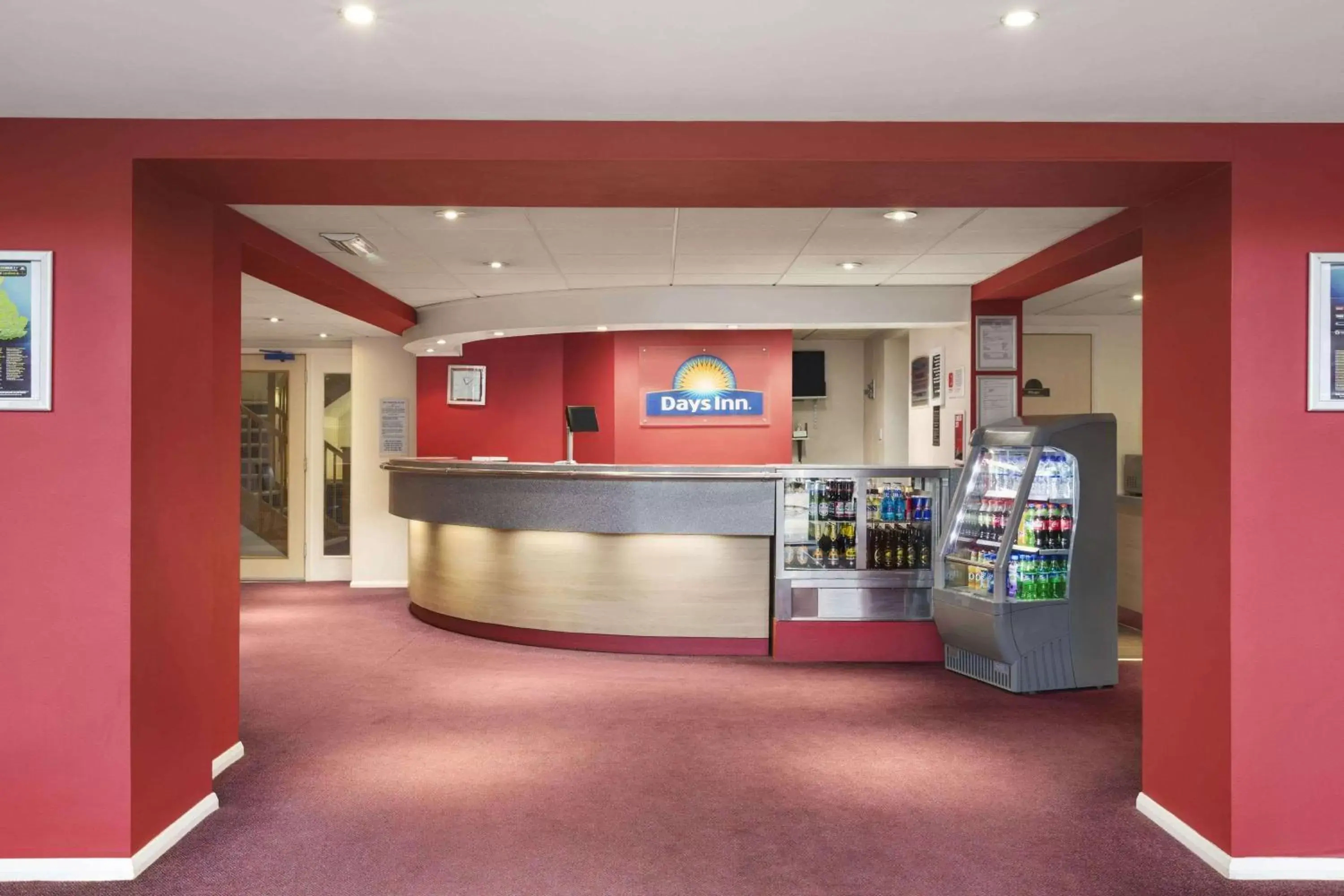 Lobby or reception in Ramada London South Mimms