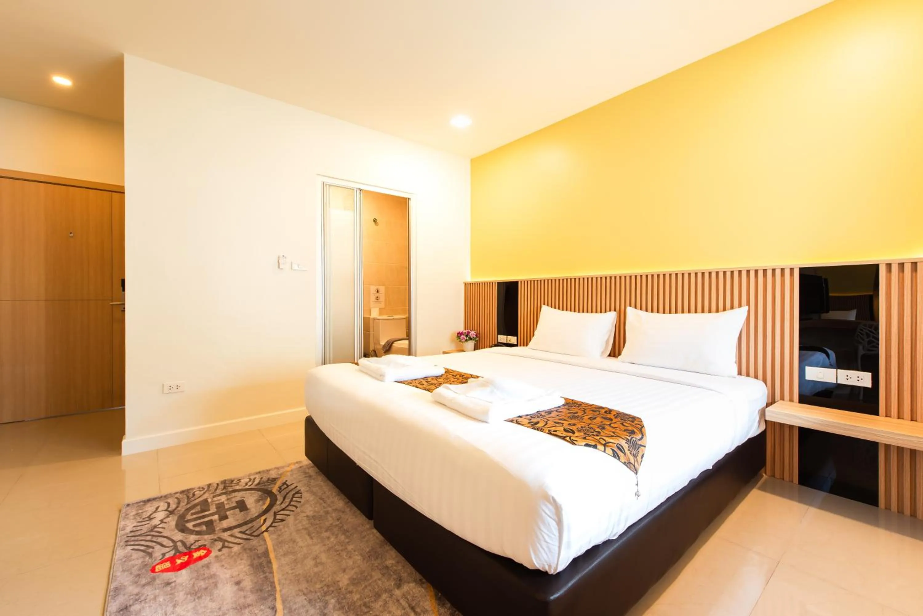 Bedroom, Bed in The Golden Ville Boutique Hotel and Spa