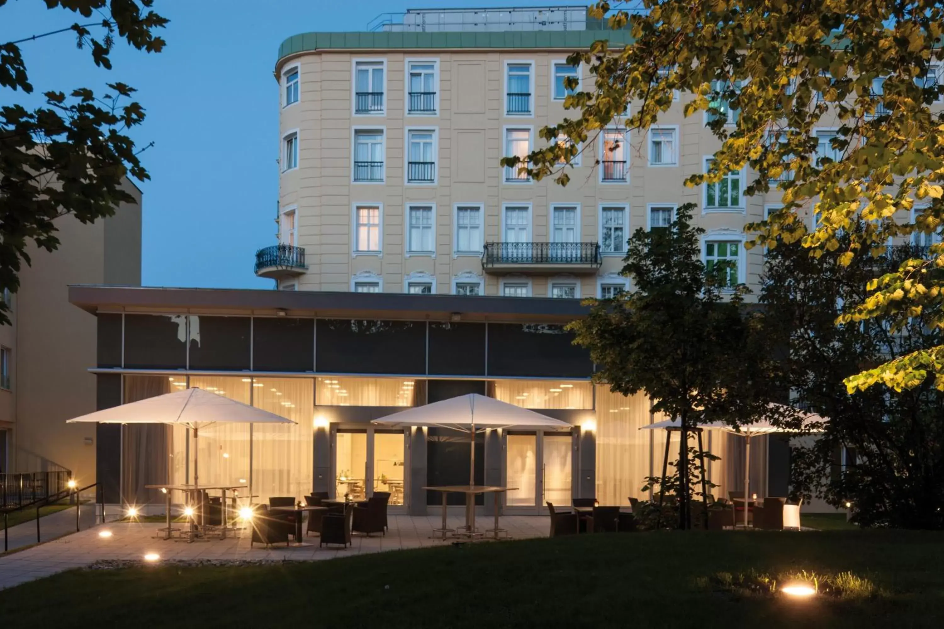 Property Building in Austria Trend Parkhotel Schönbrunn Wien