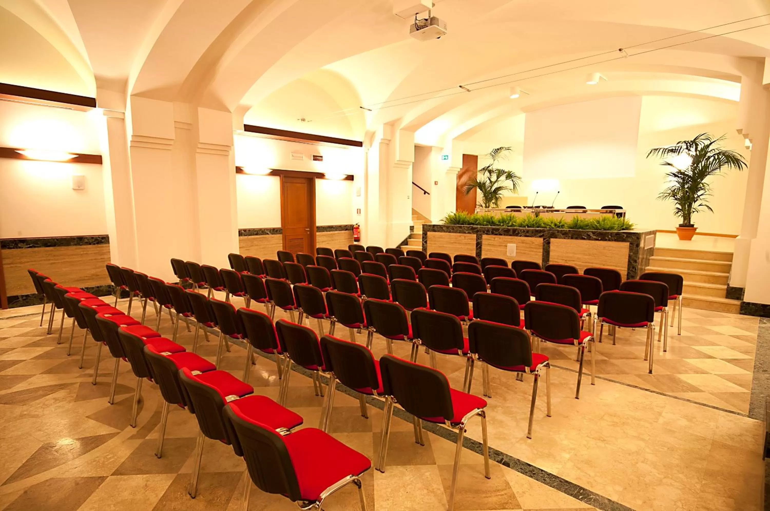 Business facilities in Domus Australia