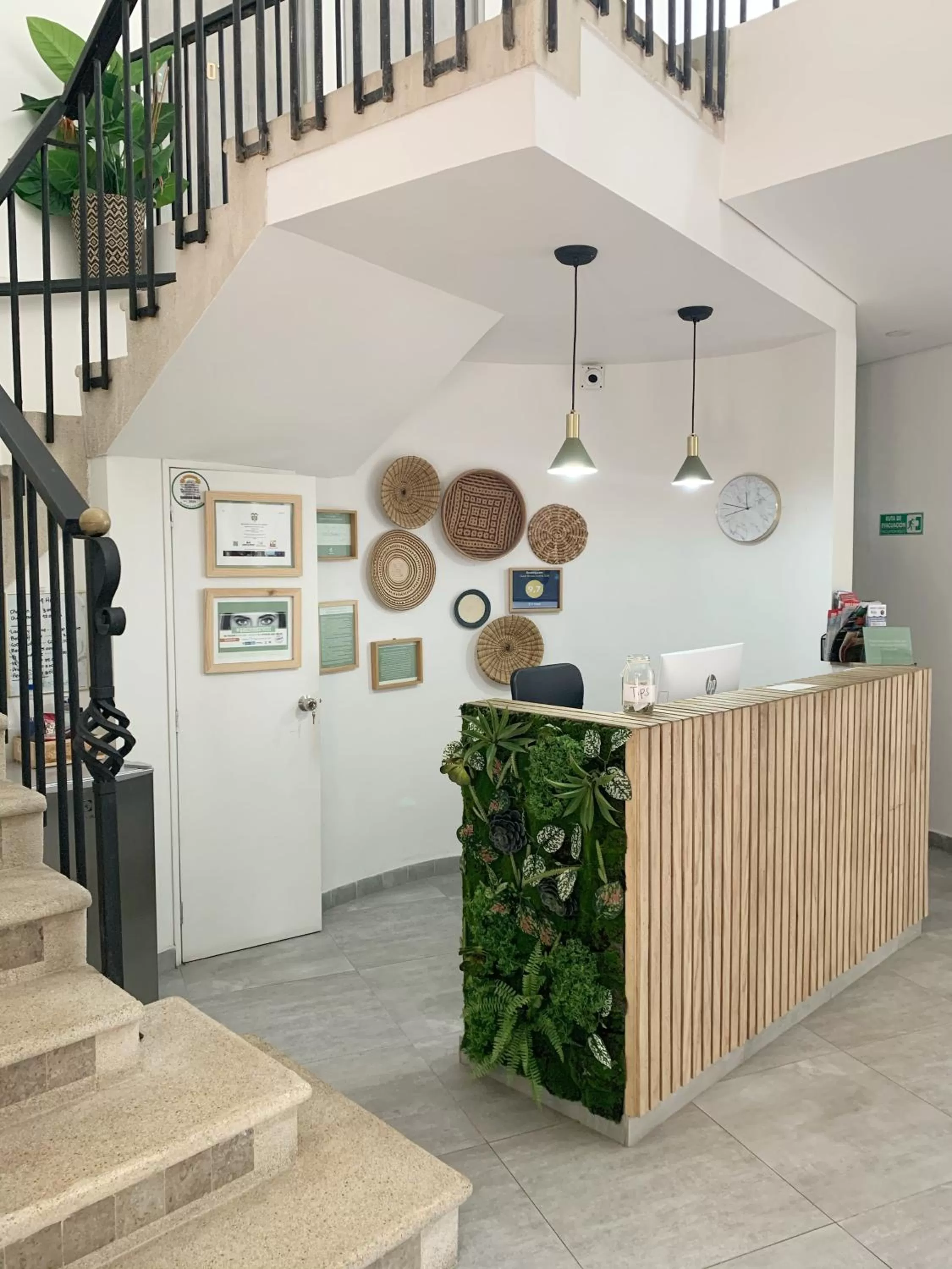 Lobby or reception in 574 Hotel