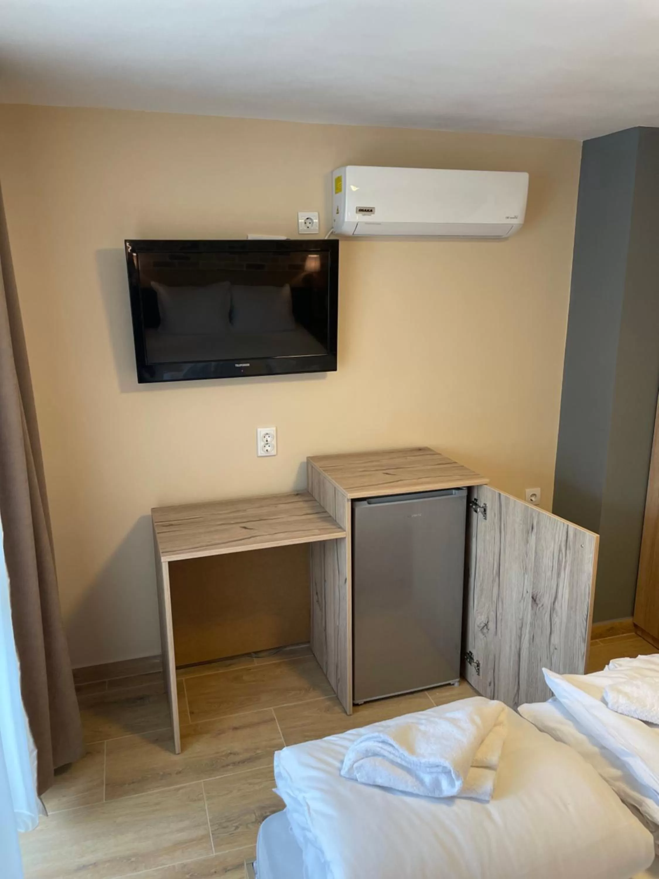 Bed in Family Hotel Malibu