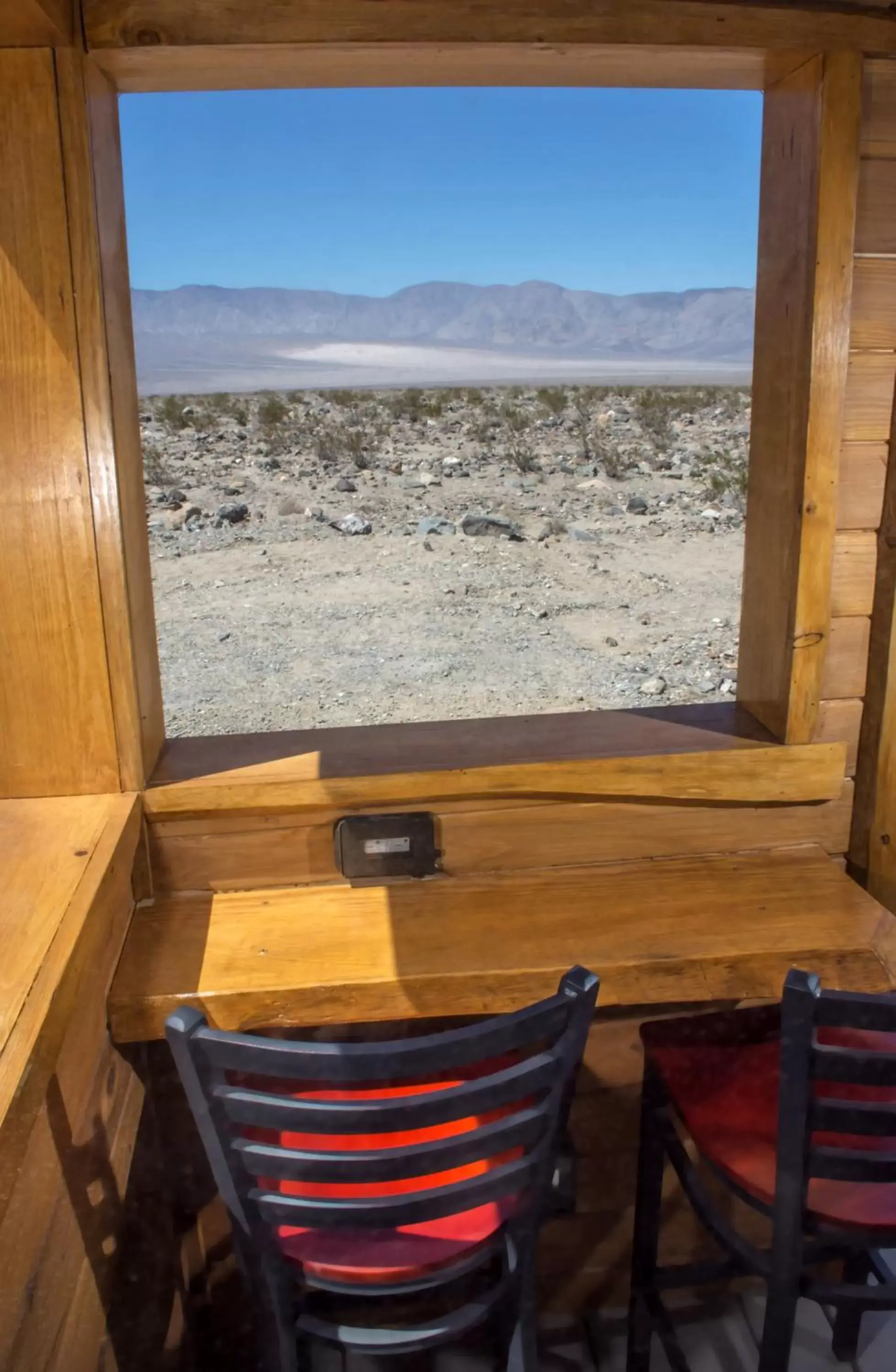 Mountain view in Panamint Springs Motel & Tents