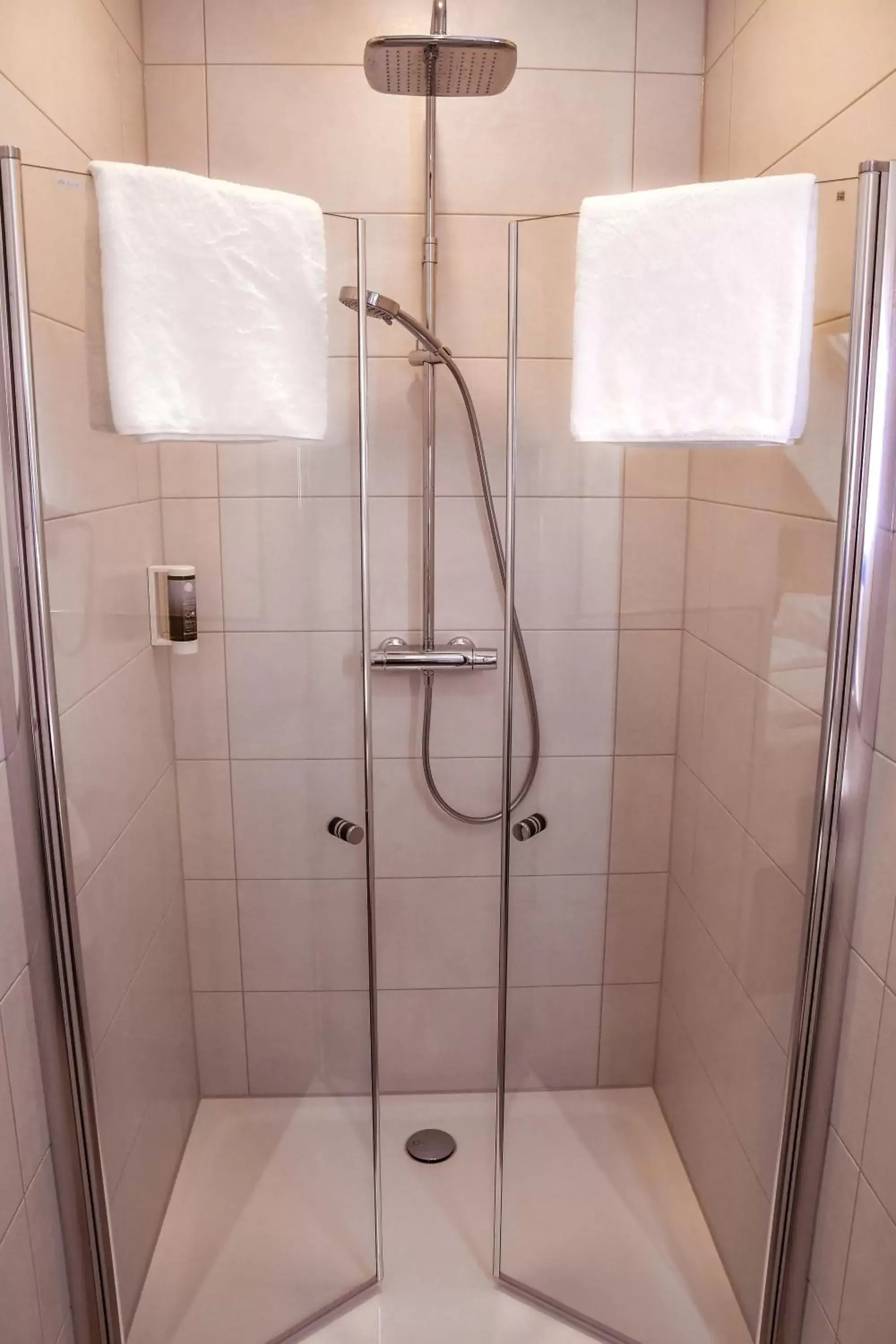 Single Room - single occupancy - Disability Access in Finkls Heimat Single Room - single occupancy - Disability Access in Finkls Heimat