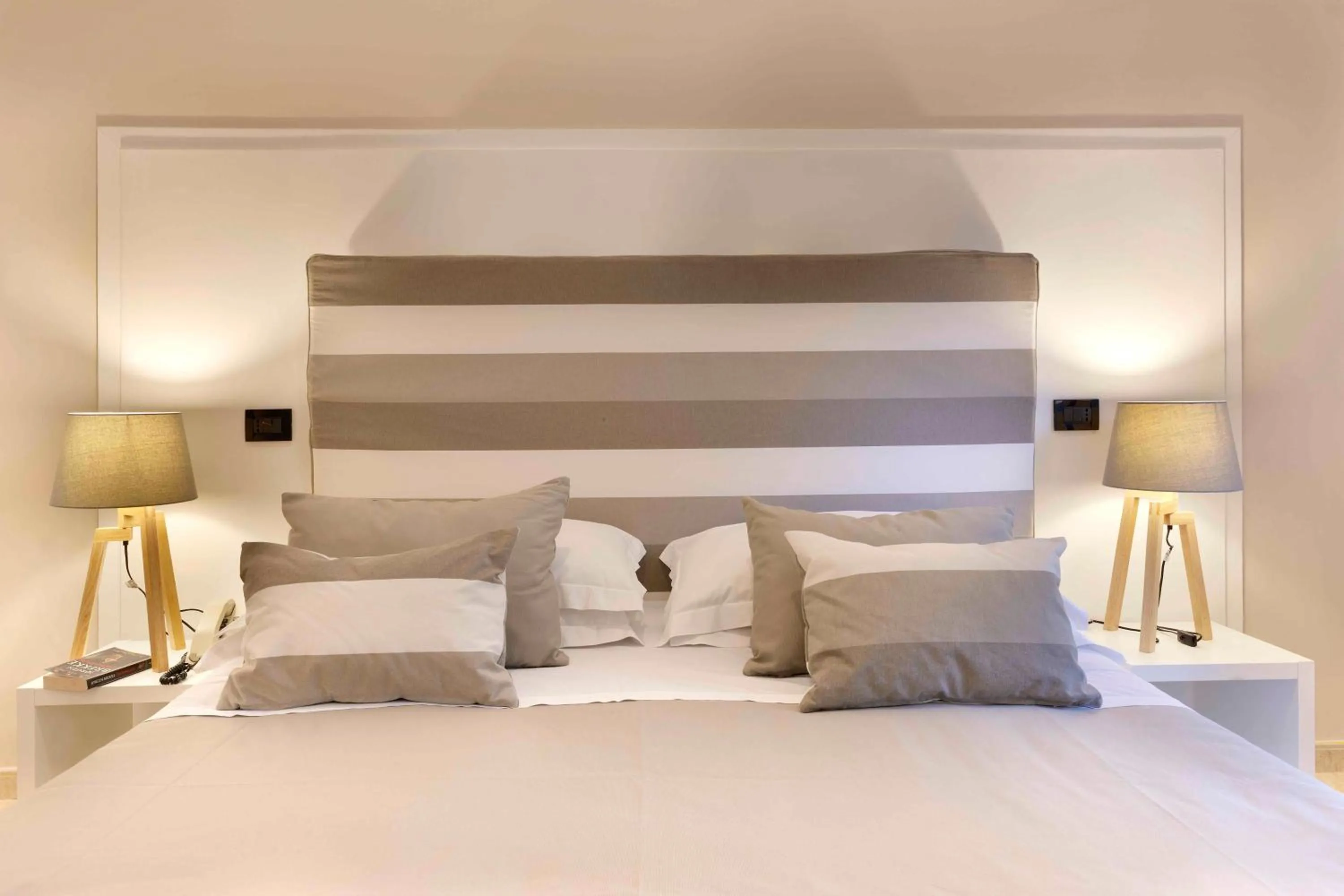 Bedroom, Bed in Hotel Rivage