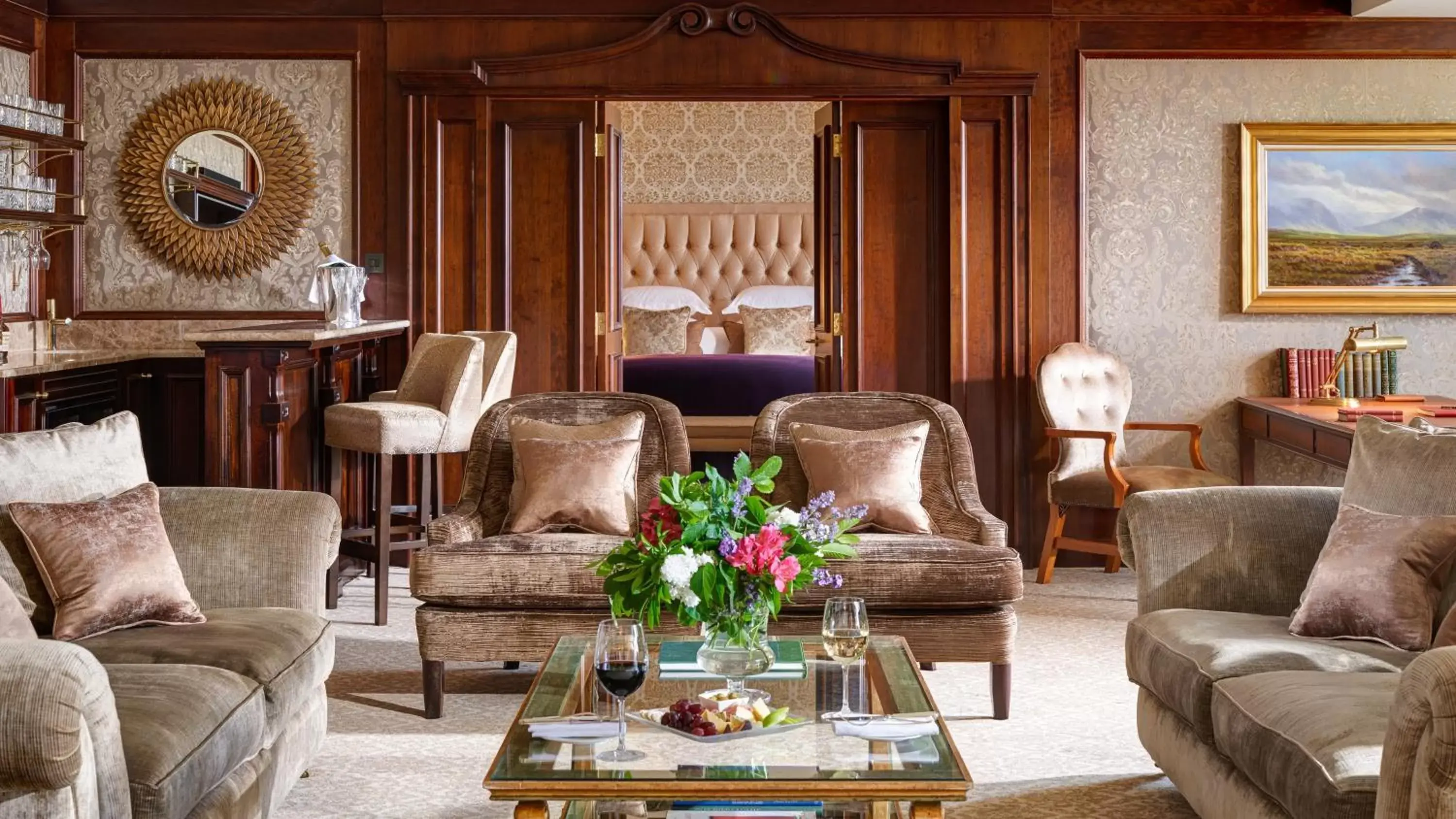 Photo of the whole room, Seating Area in InterContinental Dublin, an IHG Hotel