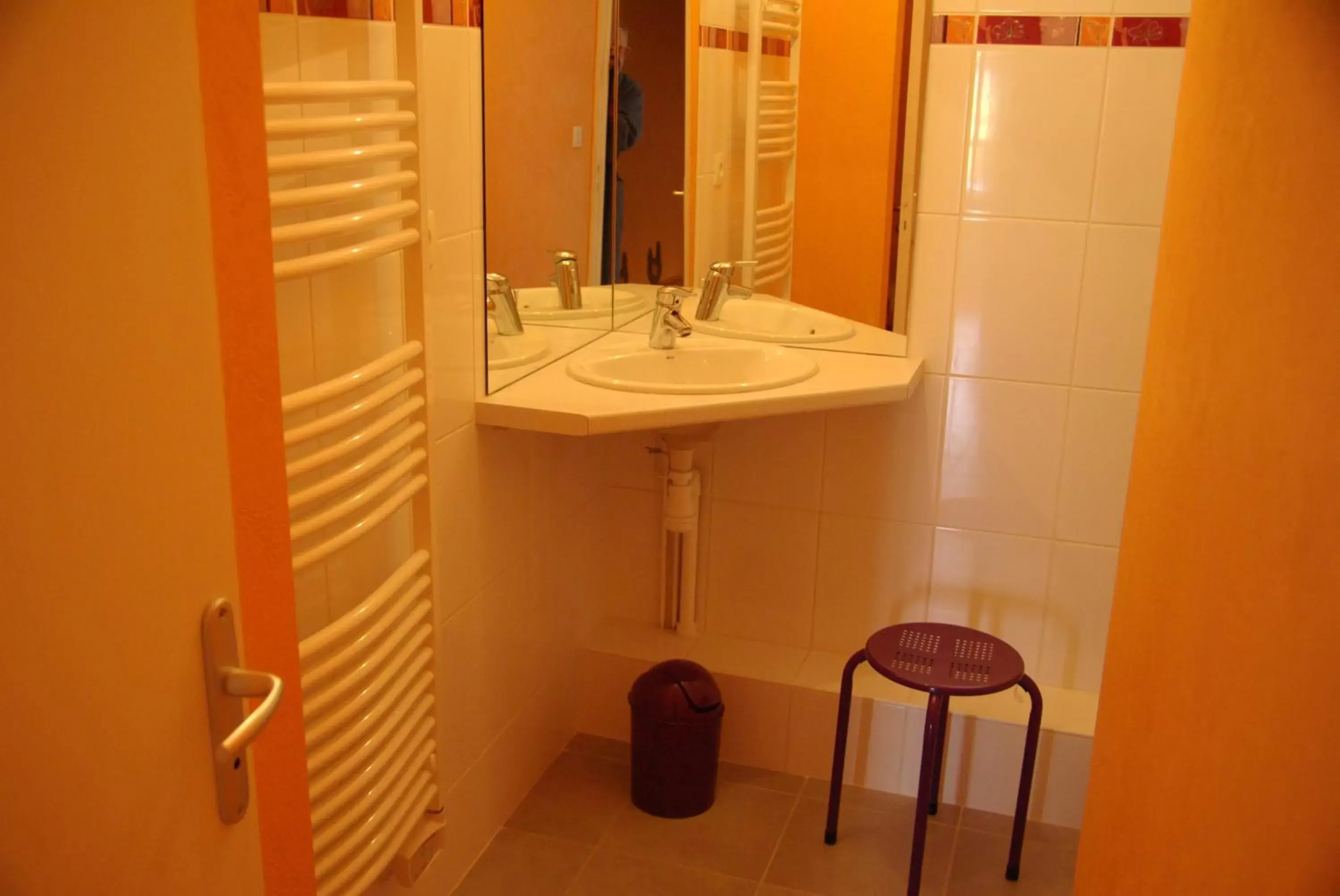 Bathroom in Chambres d'hôtes La Fontaine Garel